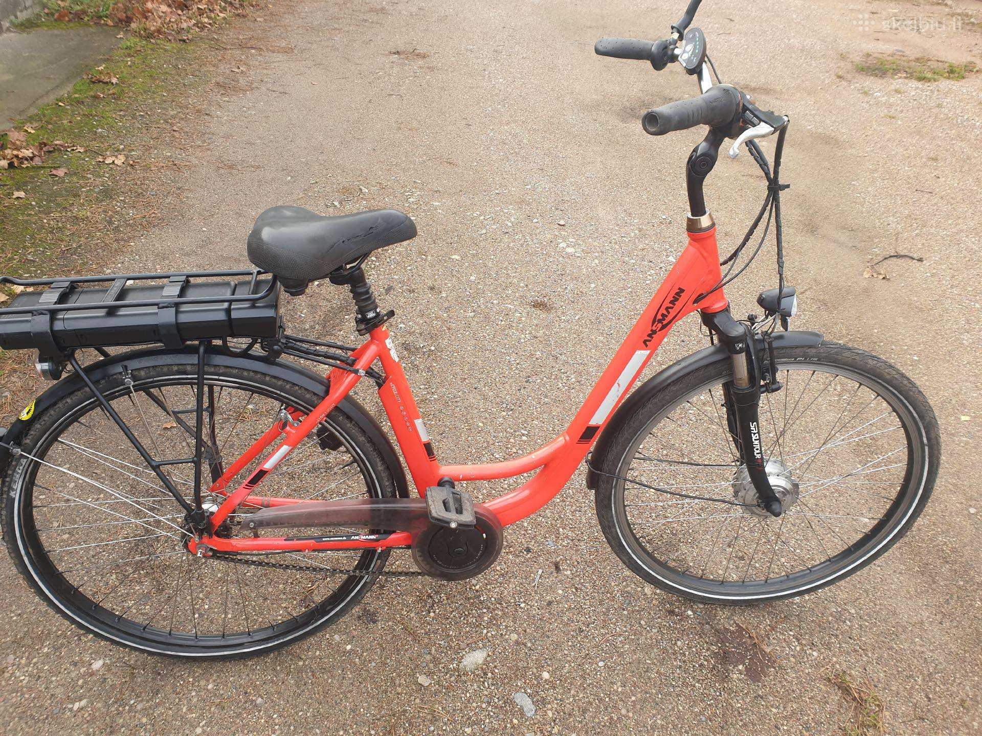 El. Miesto vokiski 28"