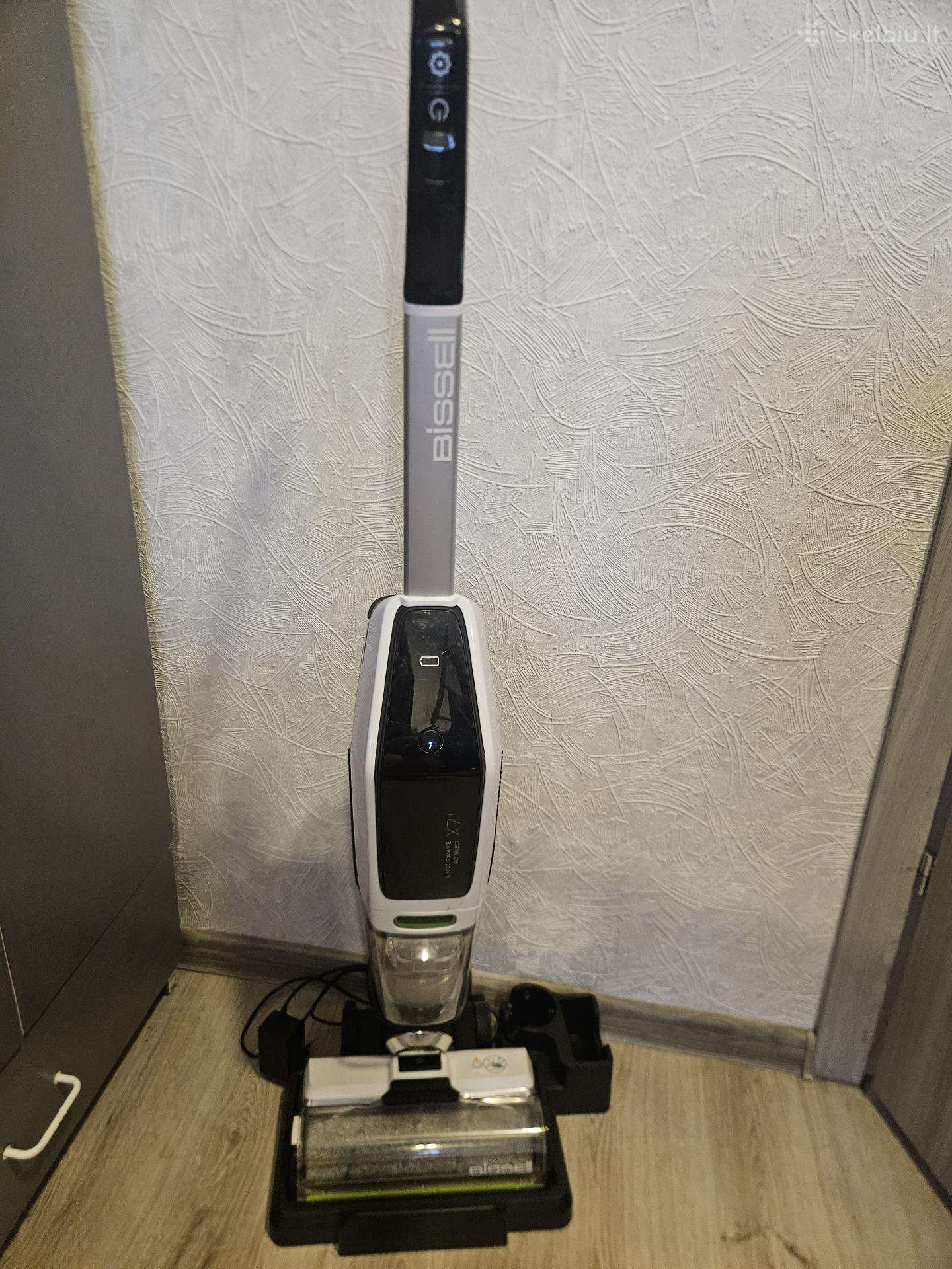 Siurbiantis ir plaunantis Bissell siurblys X7