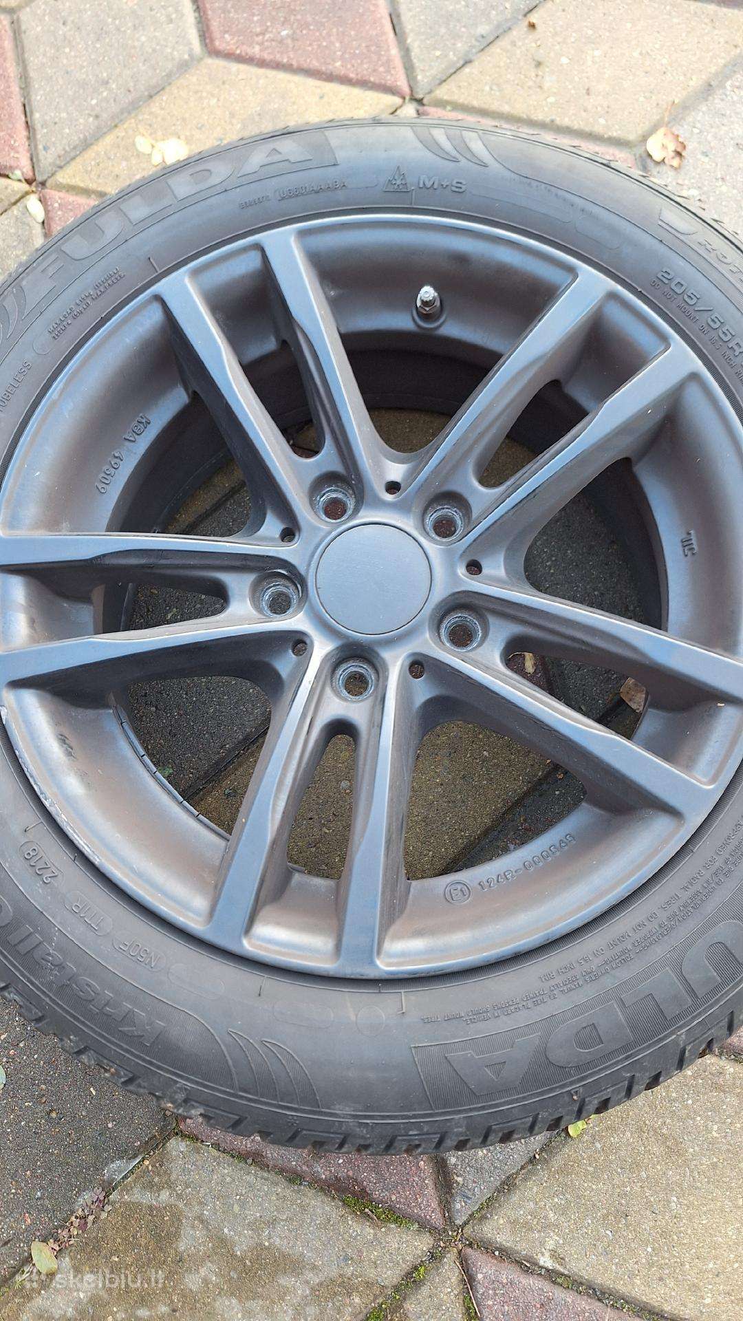 Bmw 1ir3 klases lieti ratai m+s pdangom 205.55.16