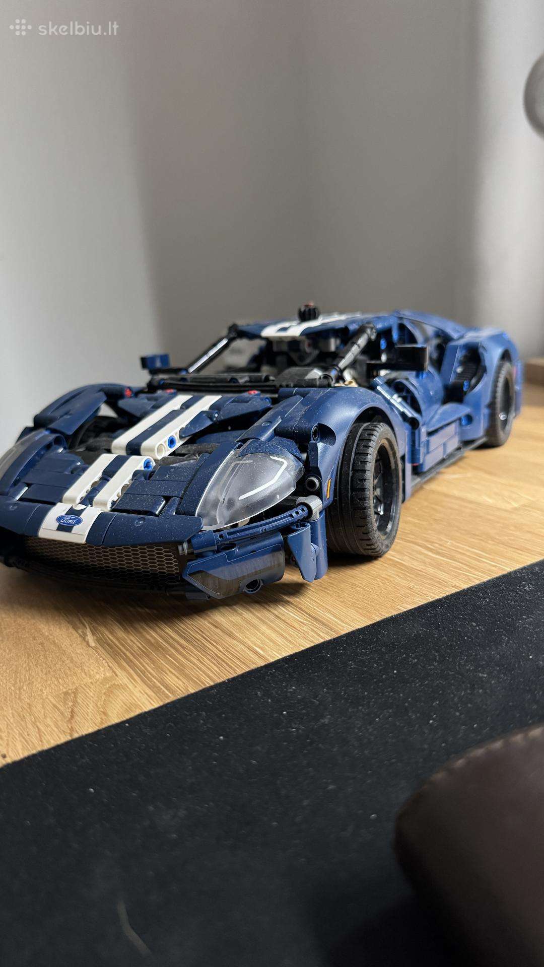 Lego Technic 2022 Ford GT 42154