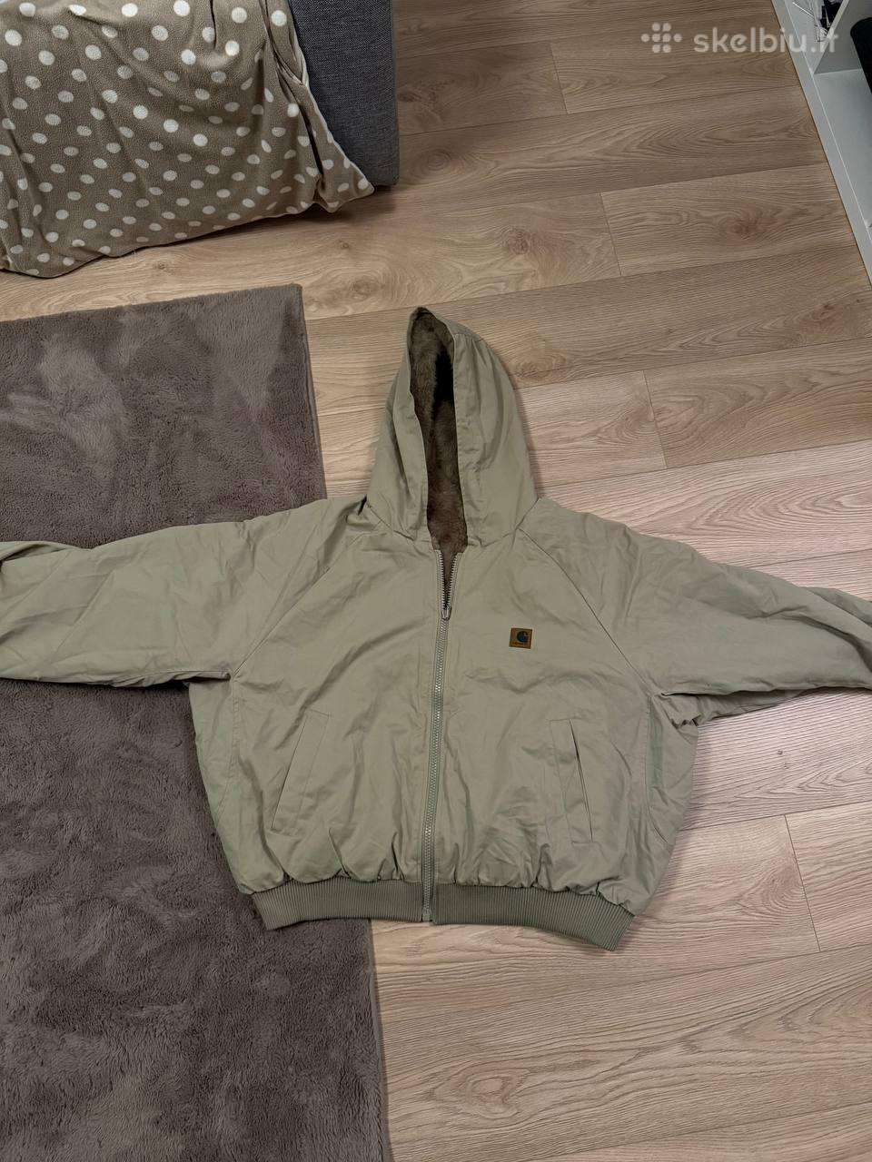 Carhartt Chaki spalvos žieminė striukė su kailiu