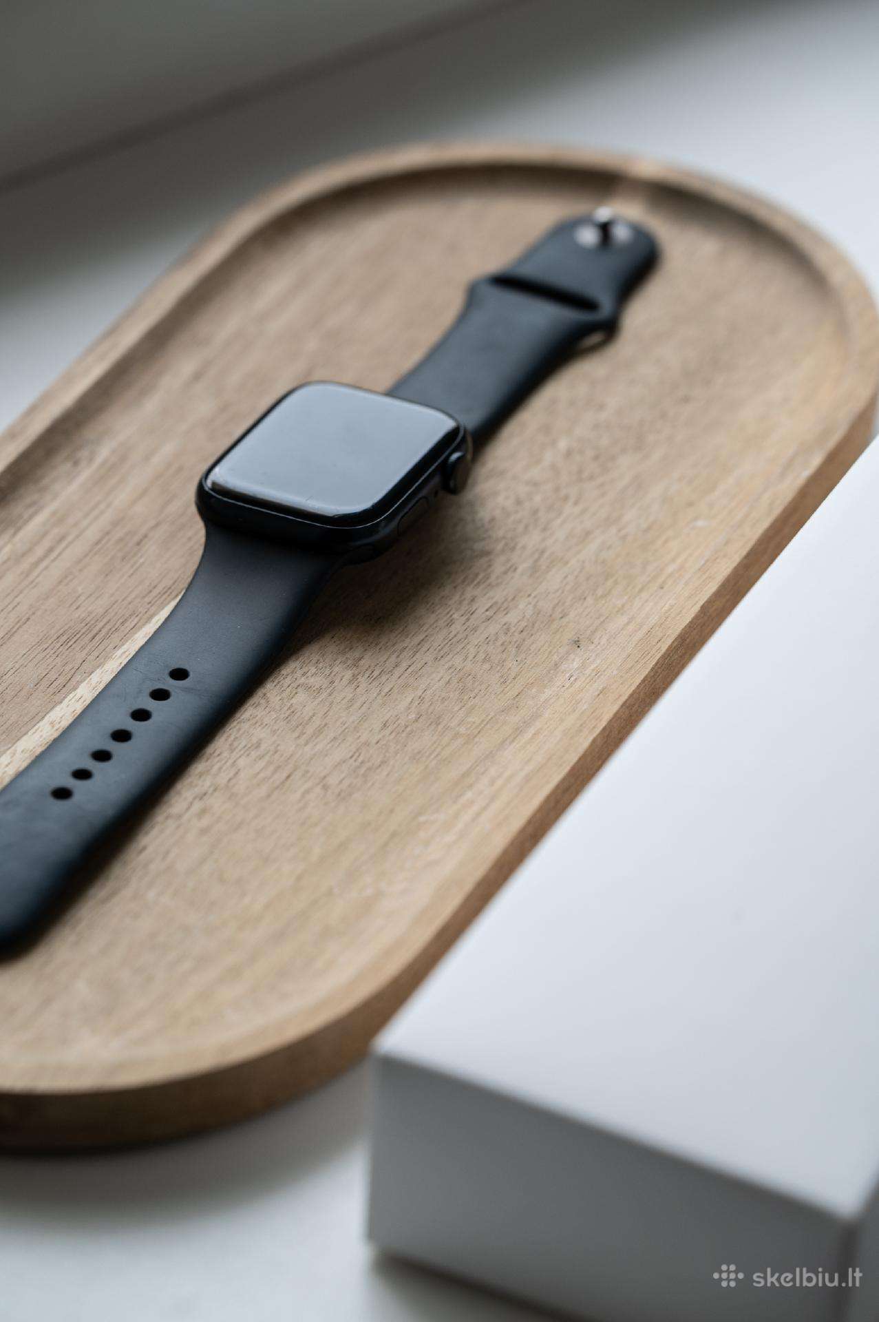 Apple Iwatch 8 (45 mm)
