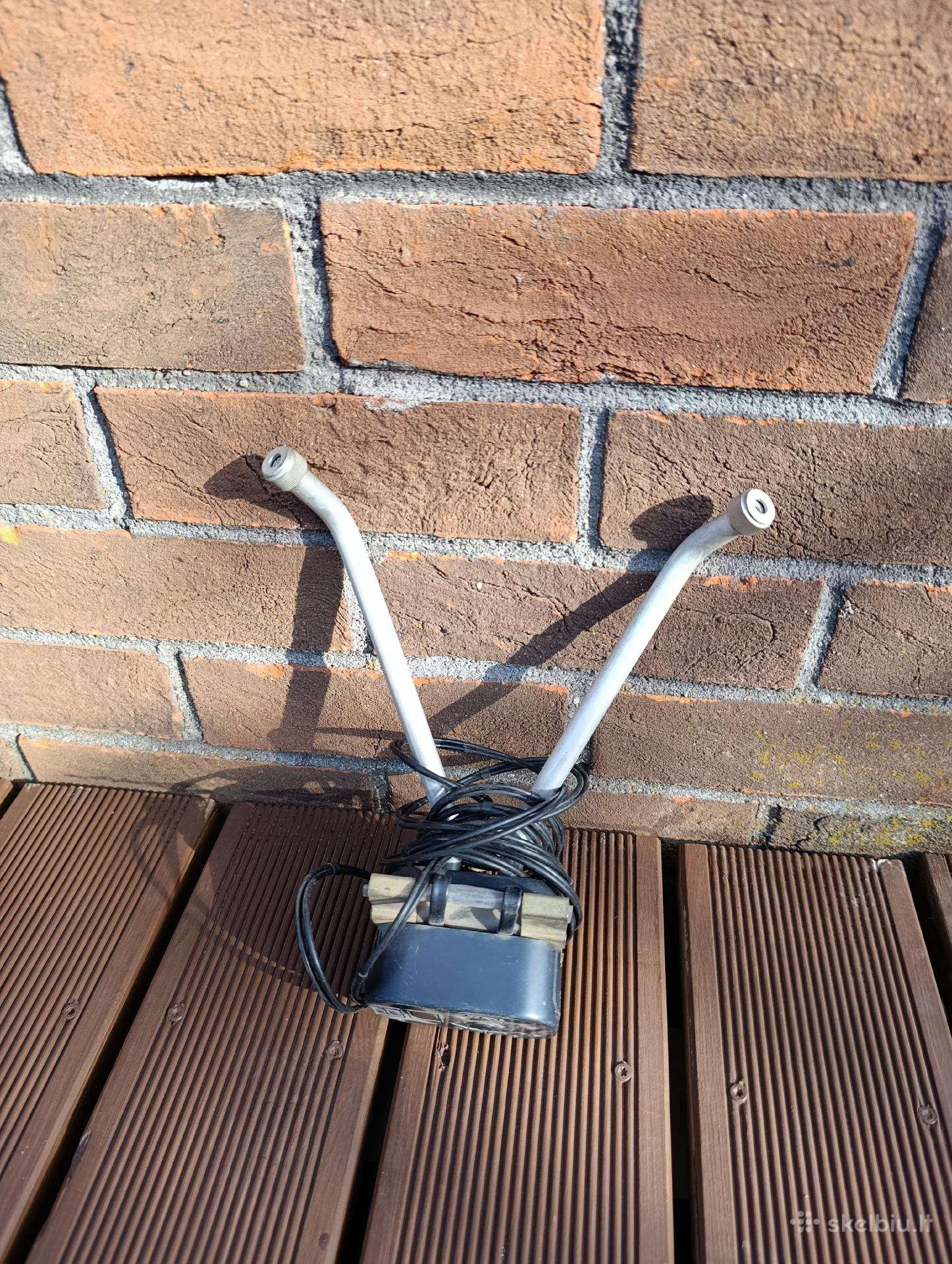 Senovinė automobilio TV radio antena