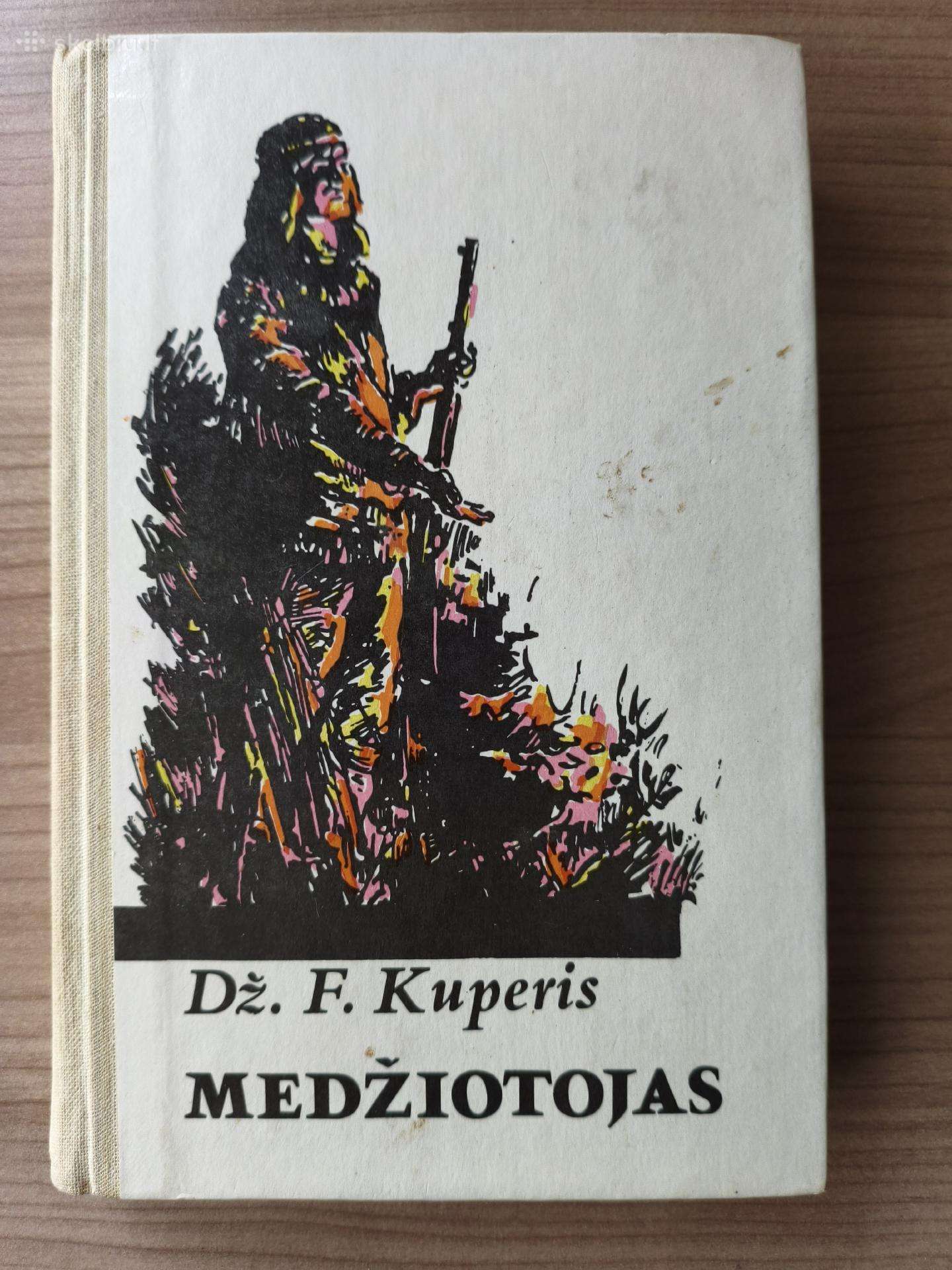Dž. F. Kuperis "Medžiotojas"