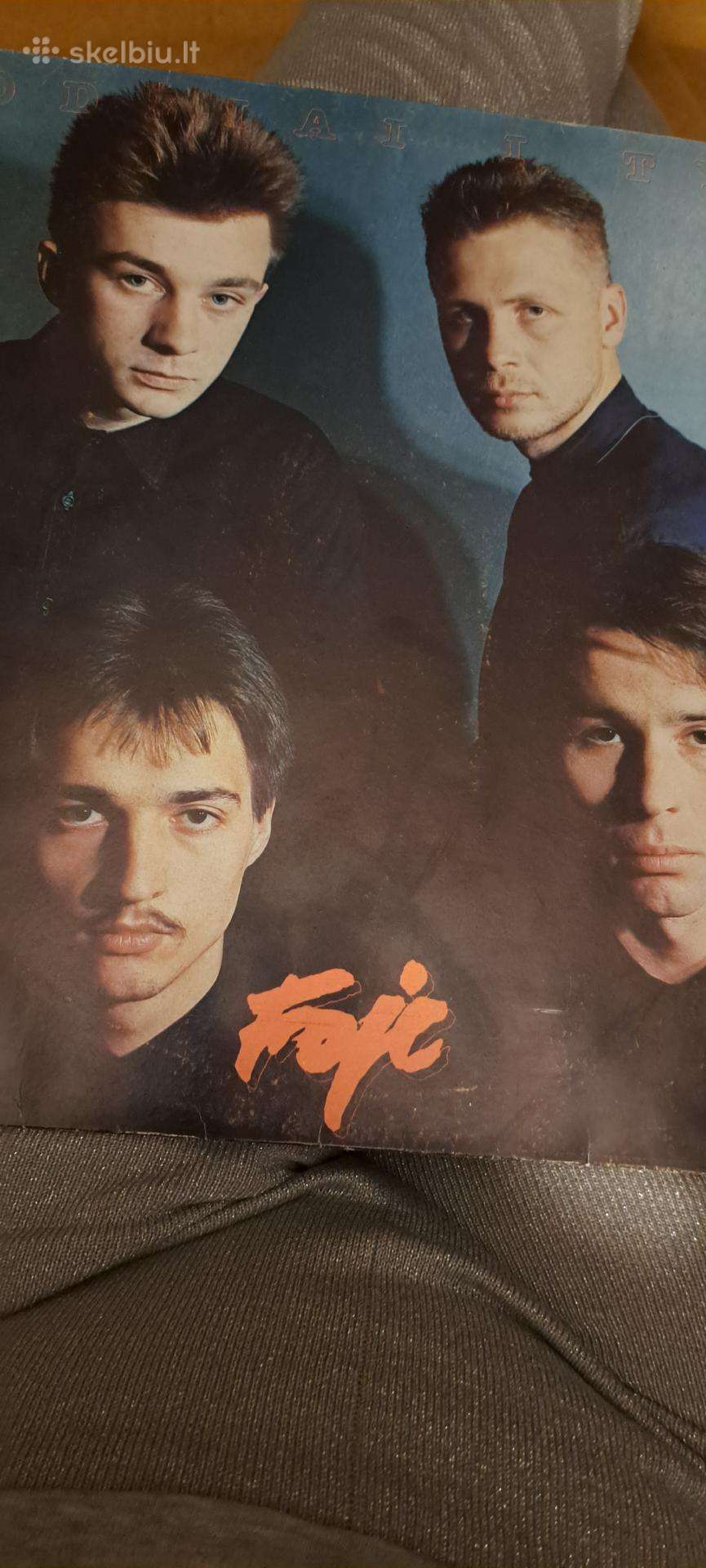 Grupės "Foje" albumas "Žodžiai į tylą"