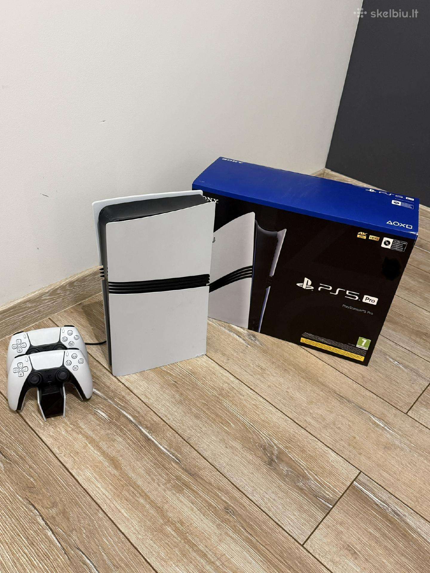 Parduodu beveik naują Ps5 Pro2tr 10/10 Buklė