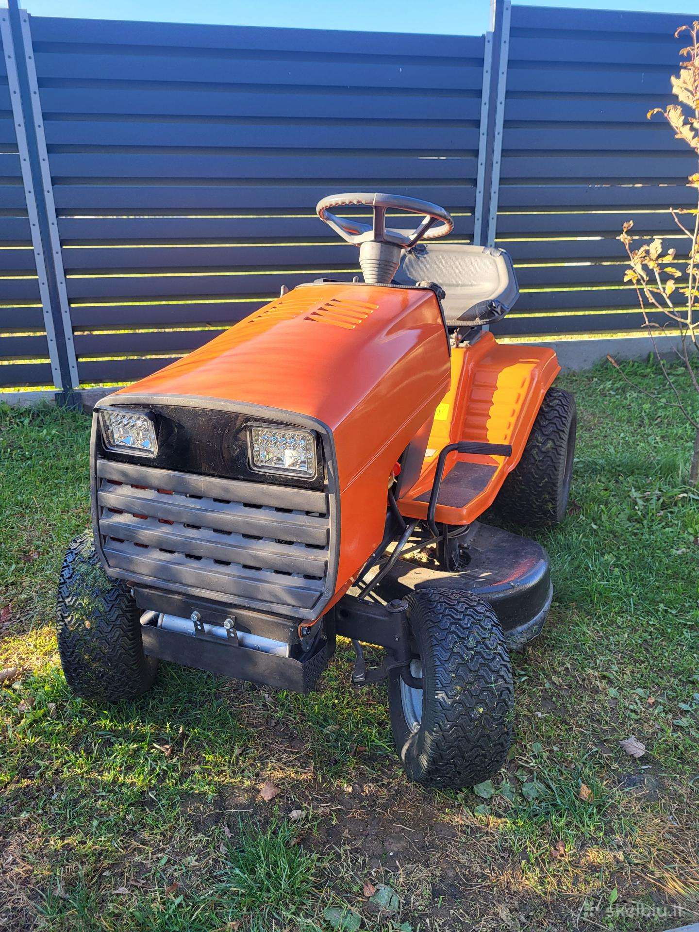 Husqvarna Lr120 traktoriukas