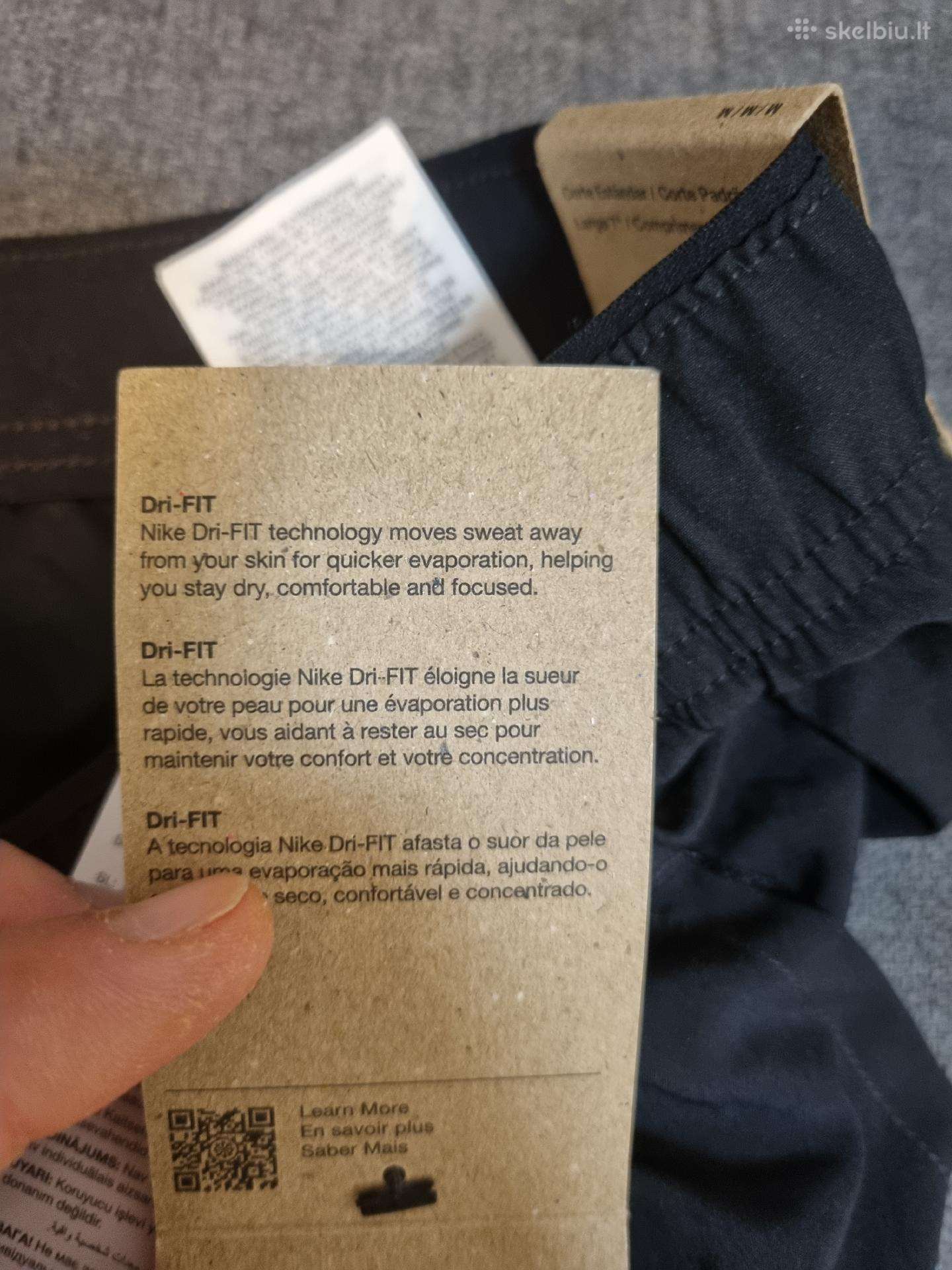 Nauji Nike Dri-fit vyriški šortai (M dydis)