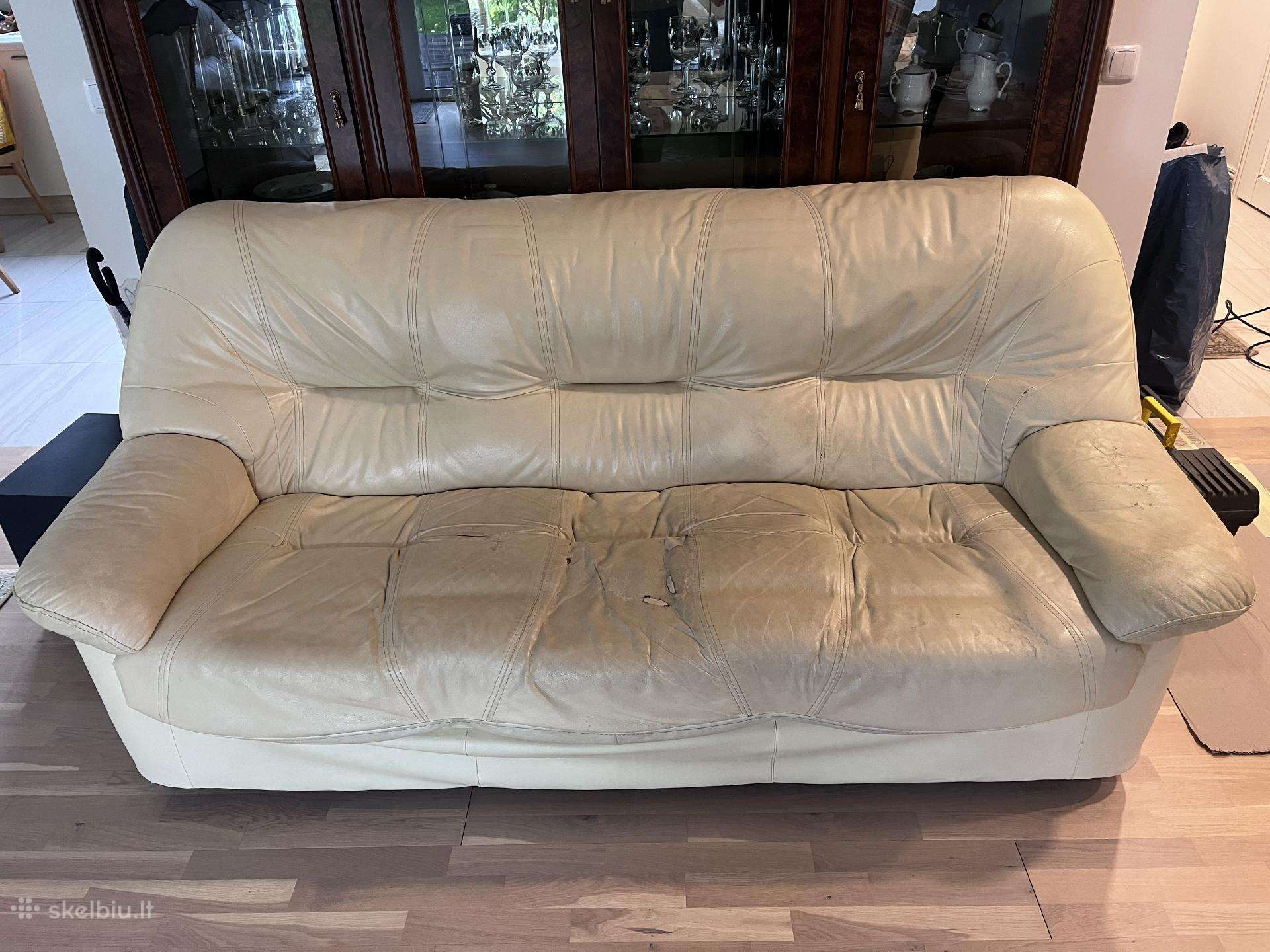 Trivietė odinė sofa