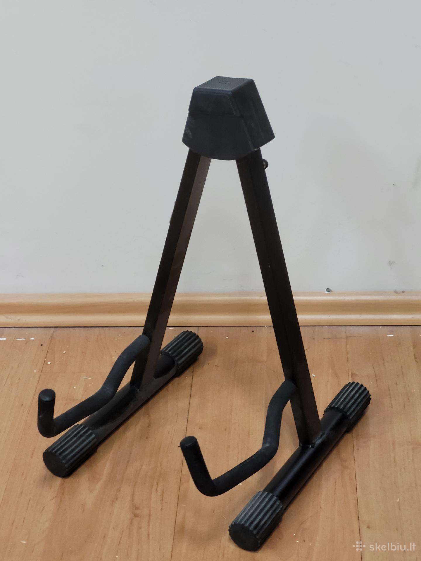 Sudedamas gitaros stovas