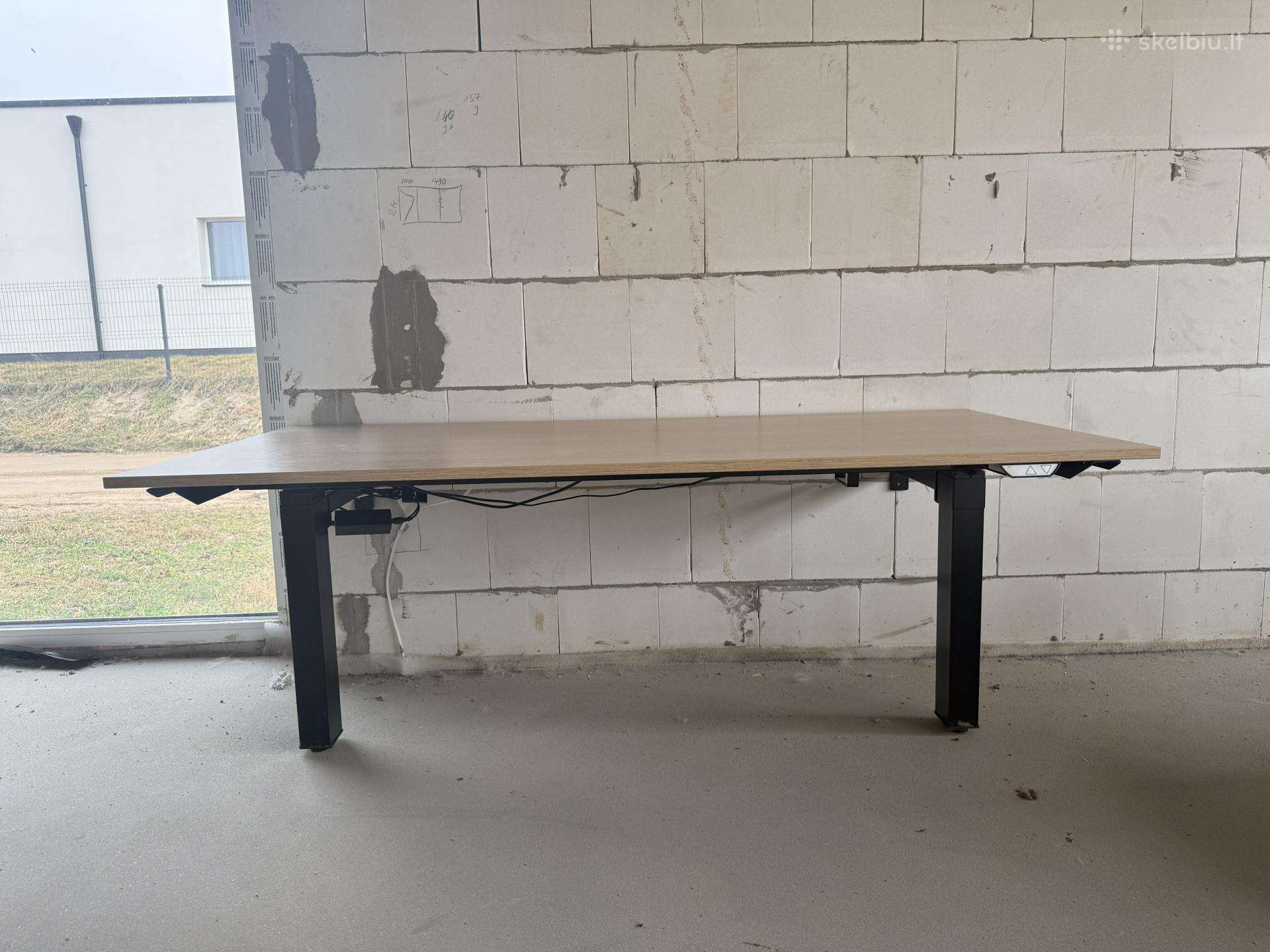 Elektra reguliuojamo aukščio stalai