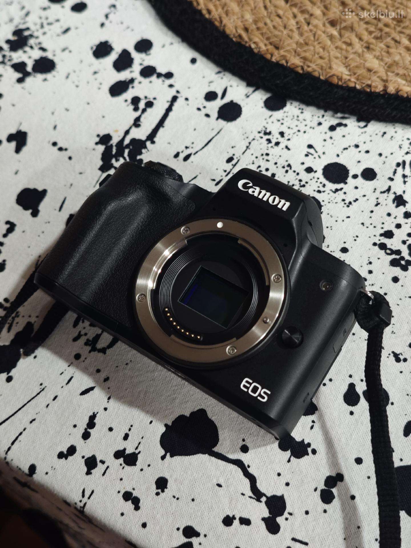 Canon EOS M50