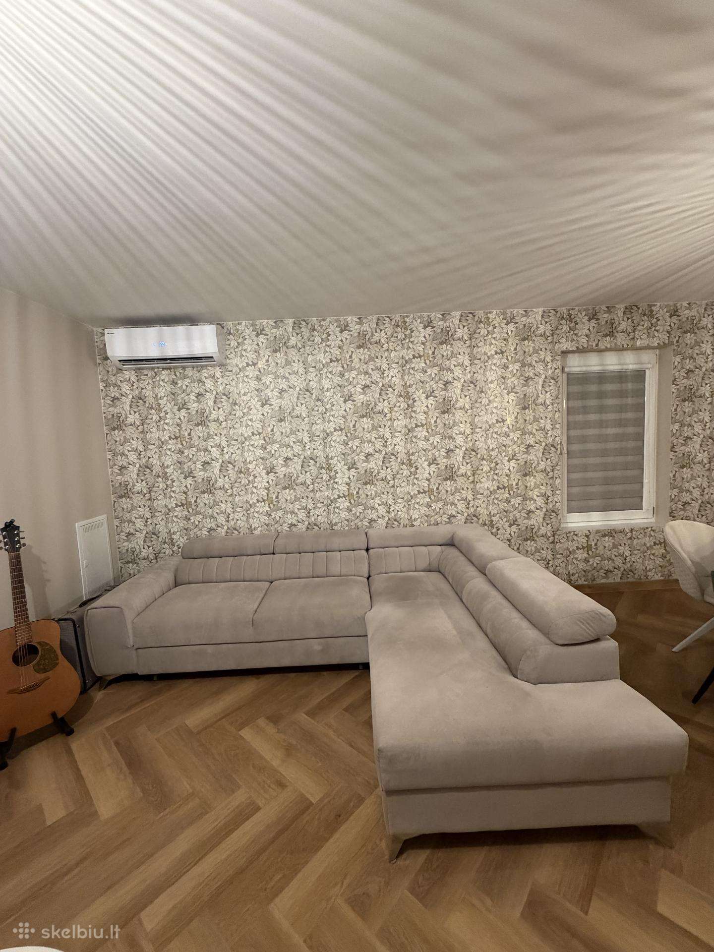 Parduodamas sofa-kampas -lova su miego mechanizmu