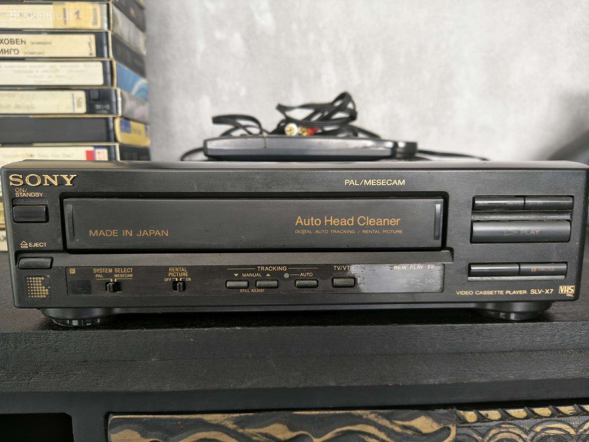 Vhs Sony su kasetem