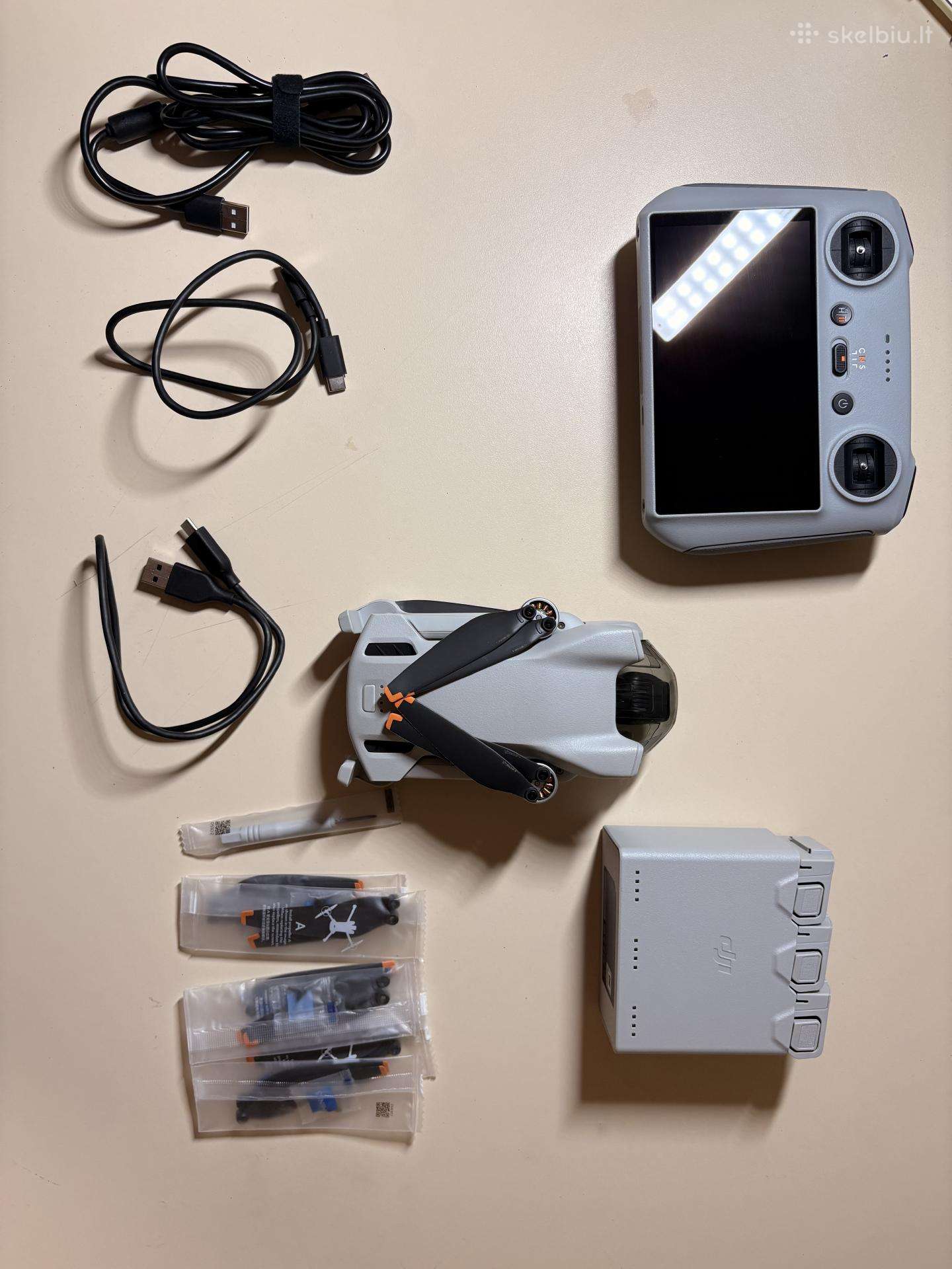 Dji Mini 3 Fly More Combo su Dji RC pultu