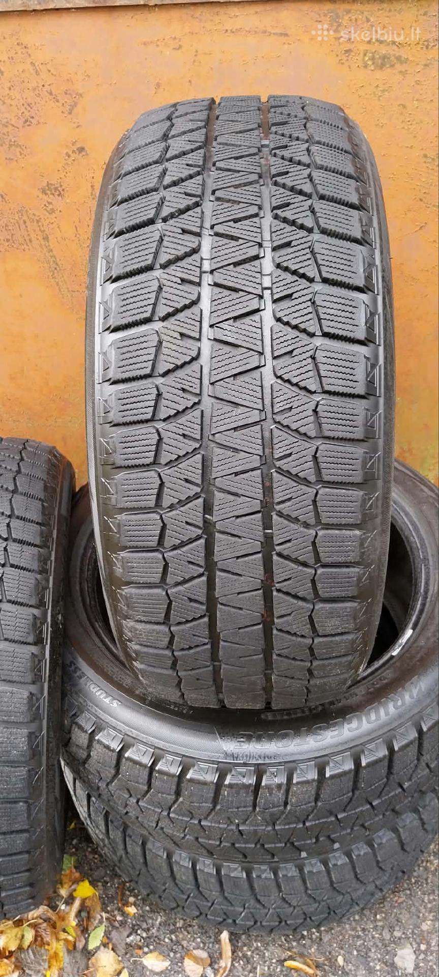 Parduodu žiemines padangas Brigstone 215/50 R17