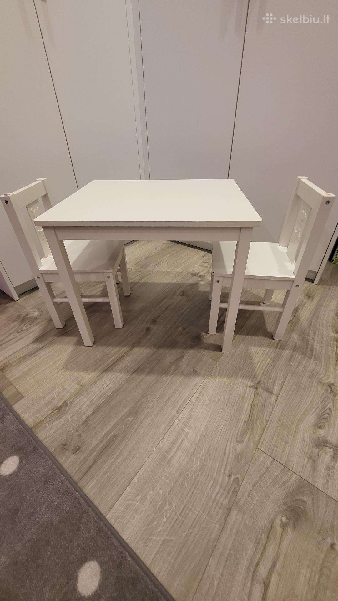 Kritter Ikea vaikiskas staliukas su dviem kėdutėm