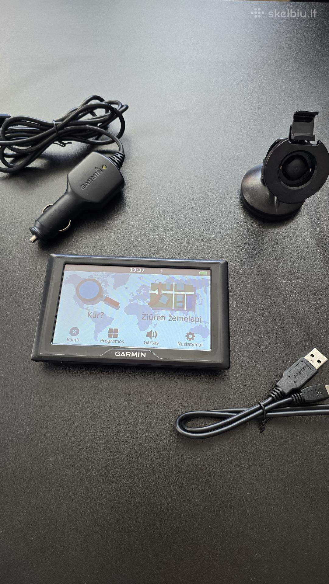 Garmin® Drive 5 Pro & Live Traffic 2027