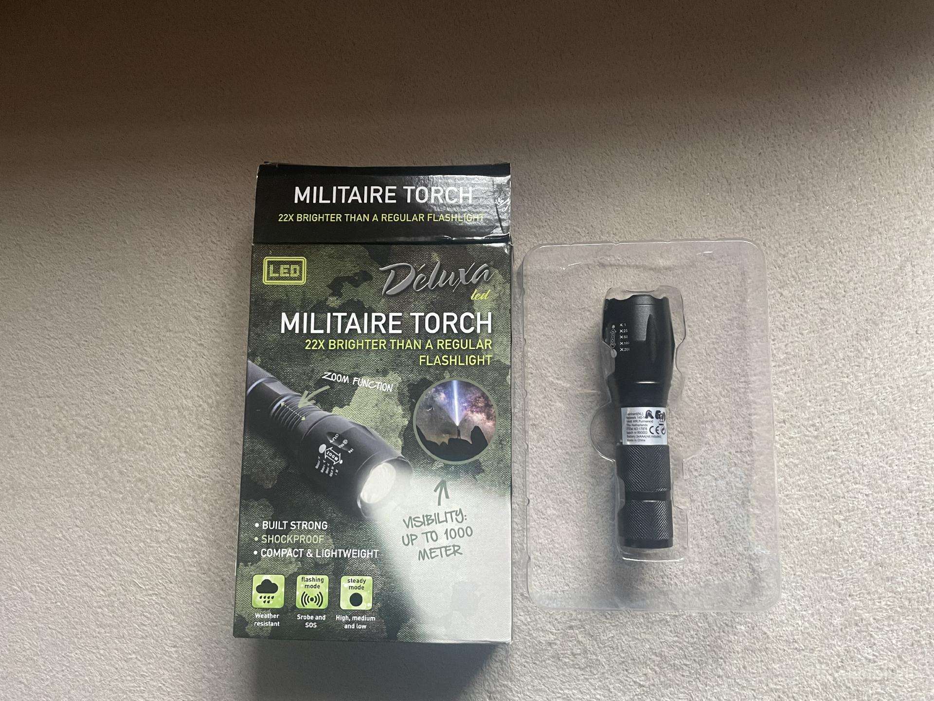 Taktinis LED prožektorius Deluxa Militaire Torch
