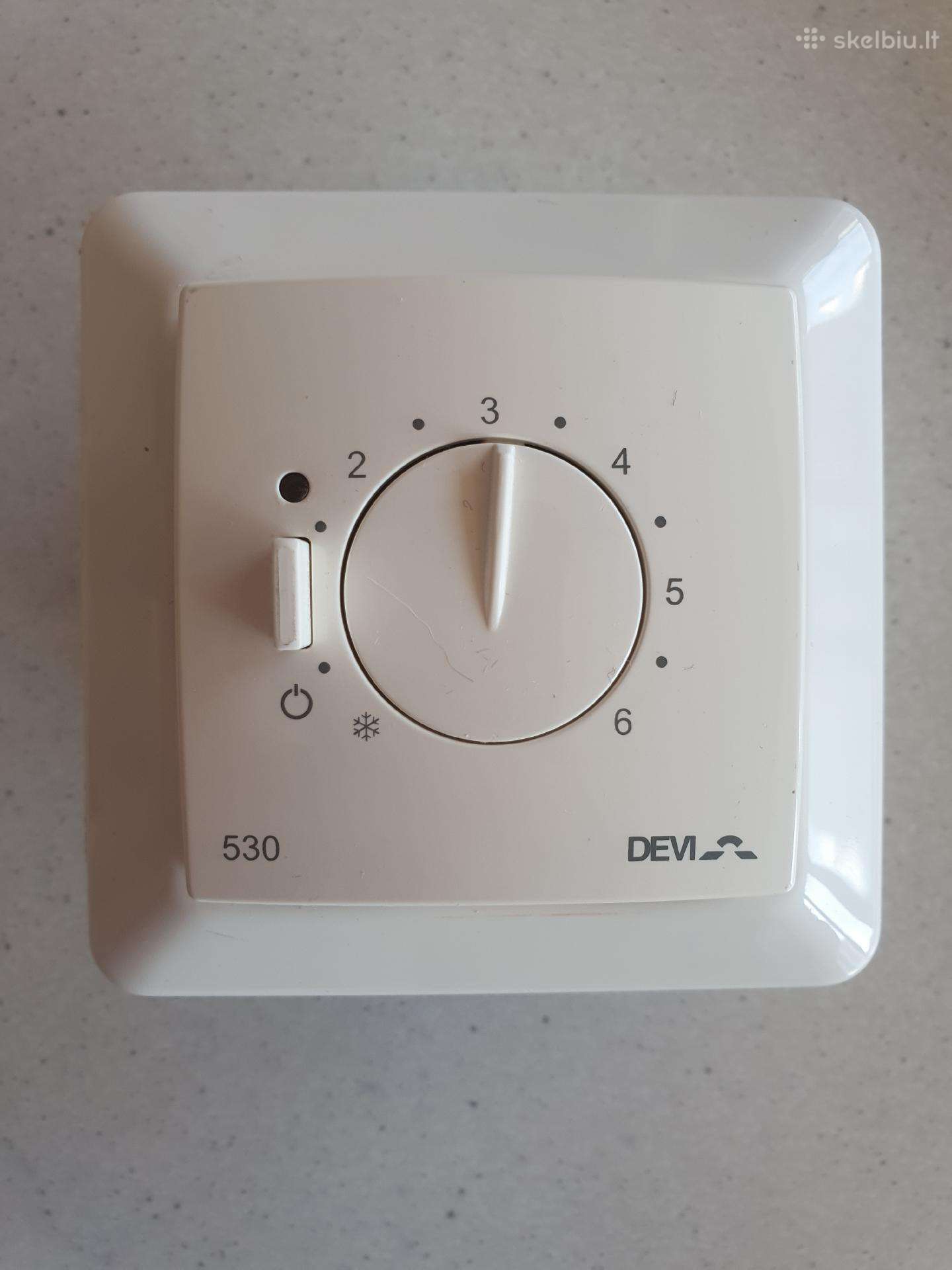 Termostatas Devireg 530 su grindų davikliu
