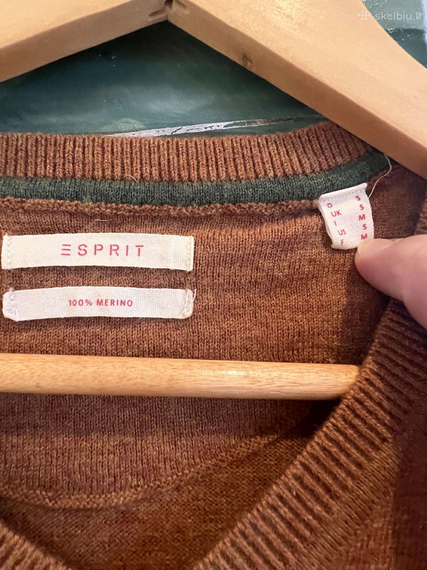 15€ už rinkinį:3 kokybiški ploni megztiniai (M)