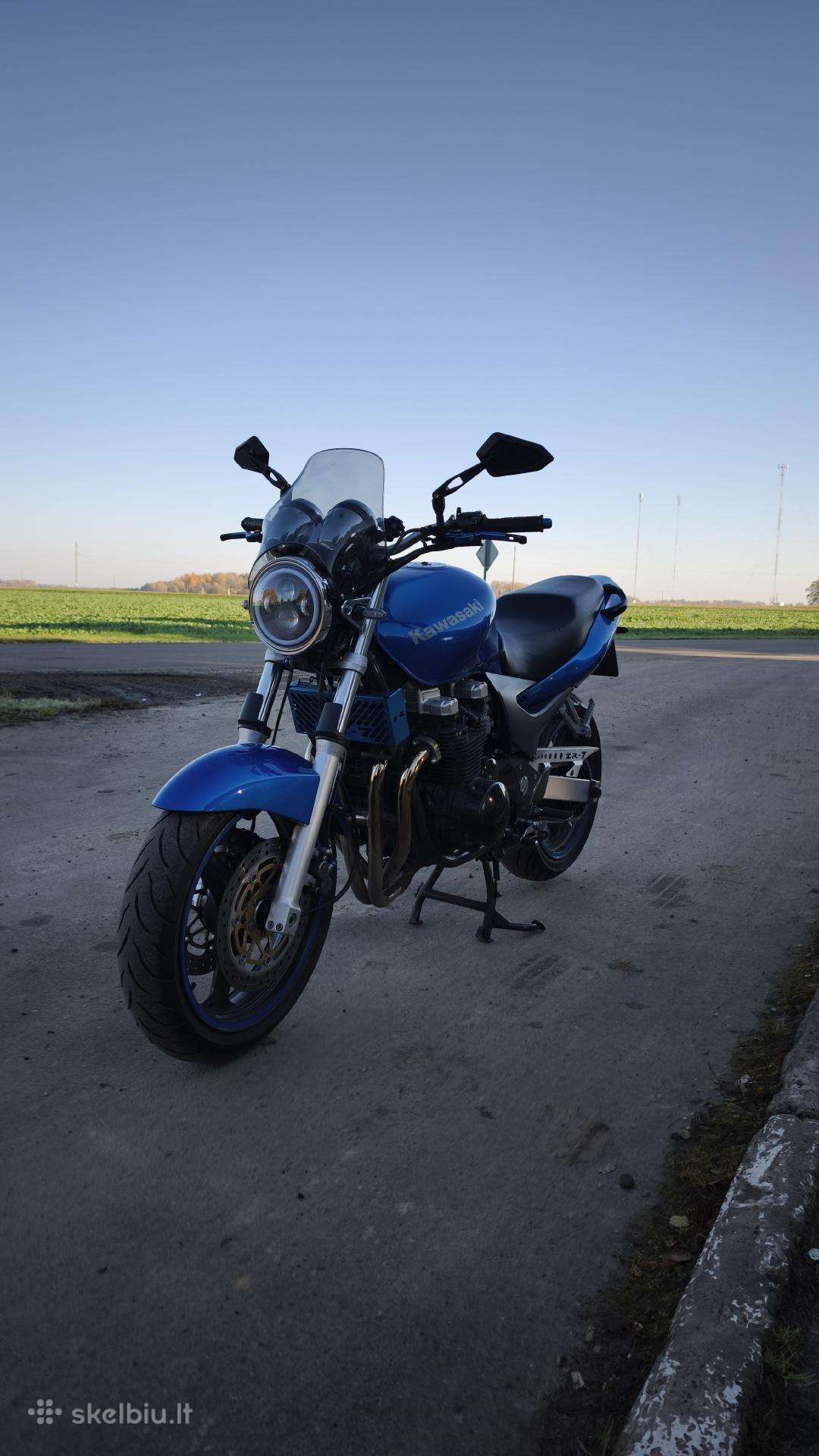 Kawasaki Zr-7 (750cc 2000)