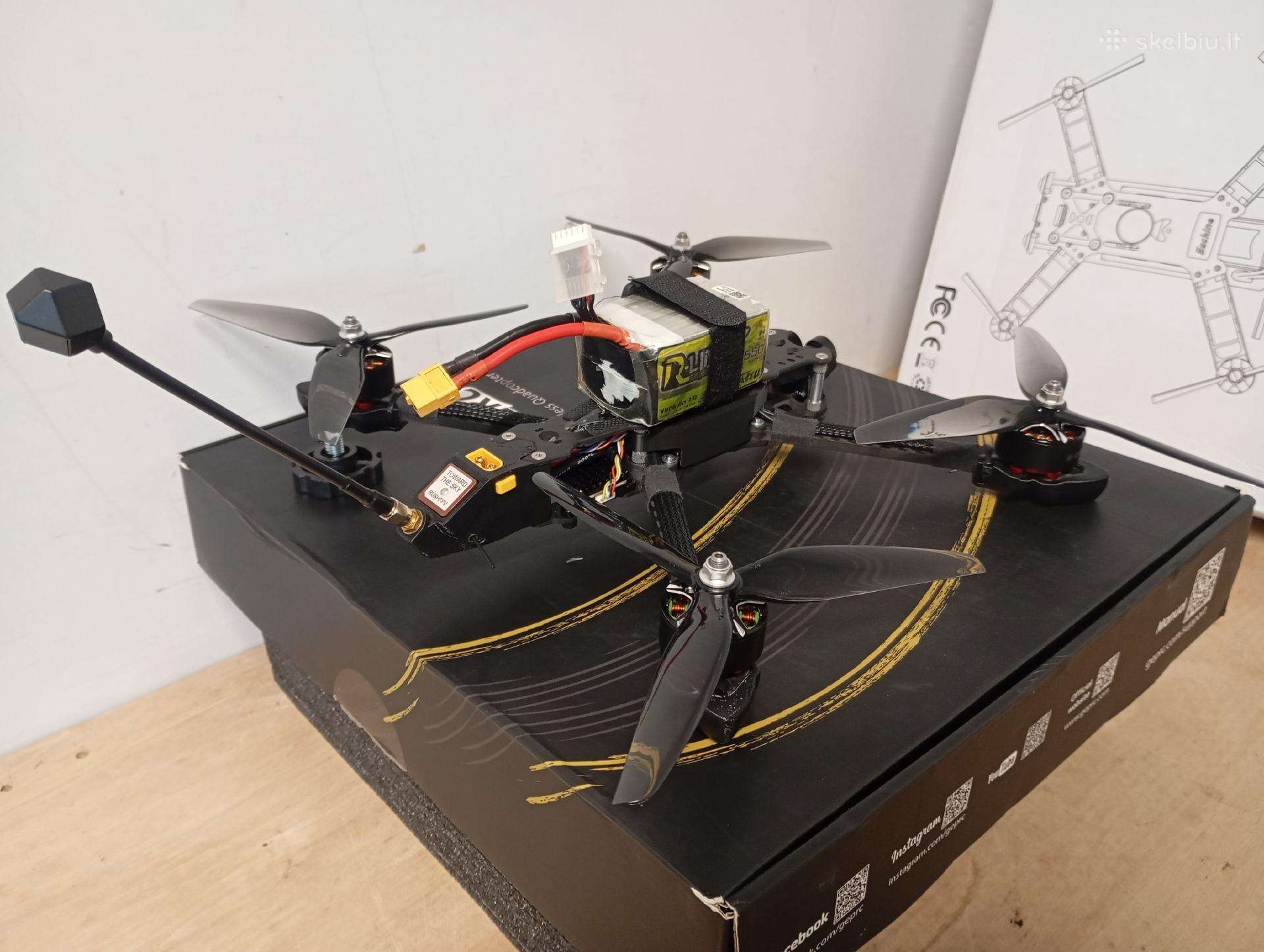 Mark4 7' fpv dronas su GPS