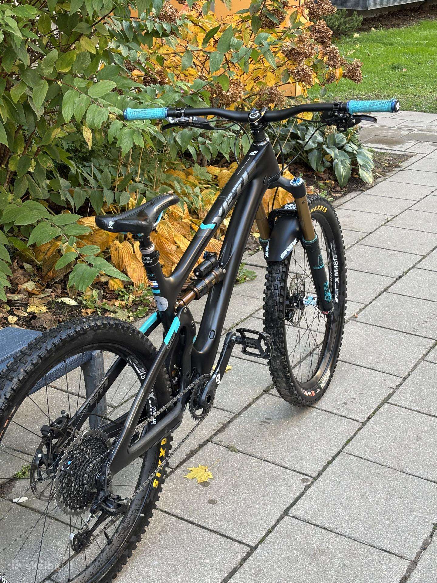 Mountain bike YT 27.5″