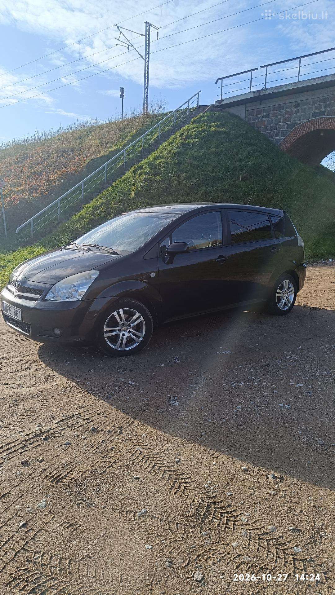 Parduodu Automobilį „Toyota Corolla Verso“