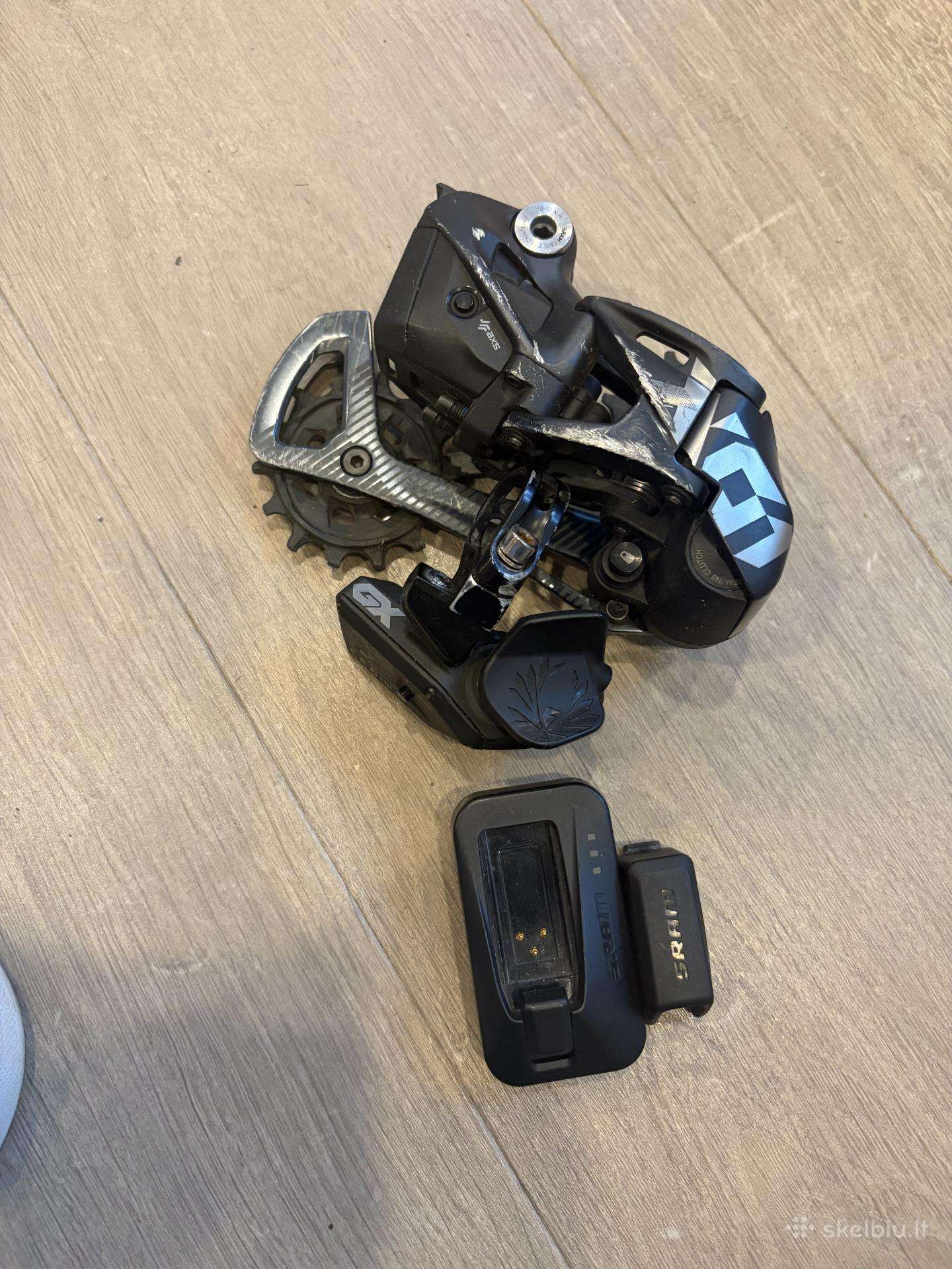 Sram X01 AXS sistema su pakrovėju ir baterija