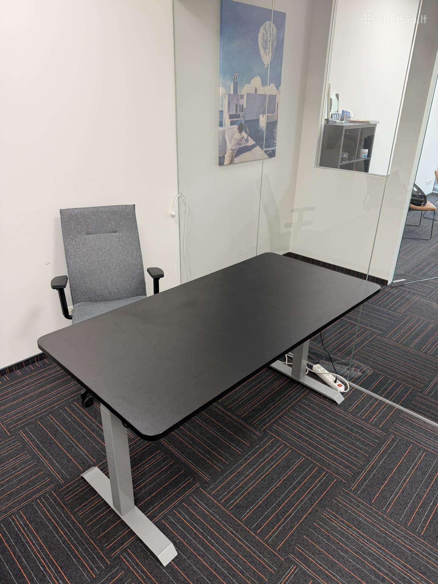 Desktronic Homeone Reguliuojamo aukščio stalas