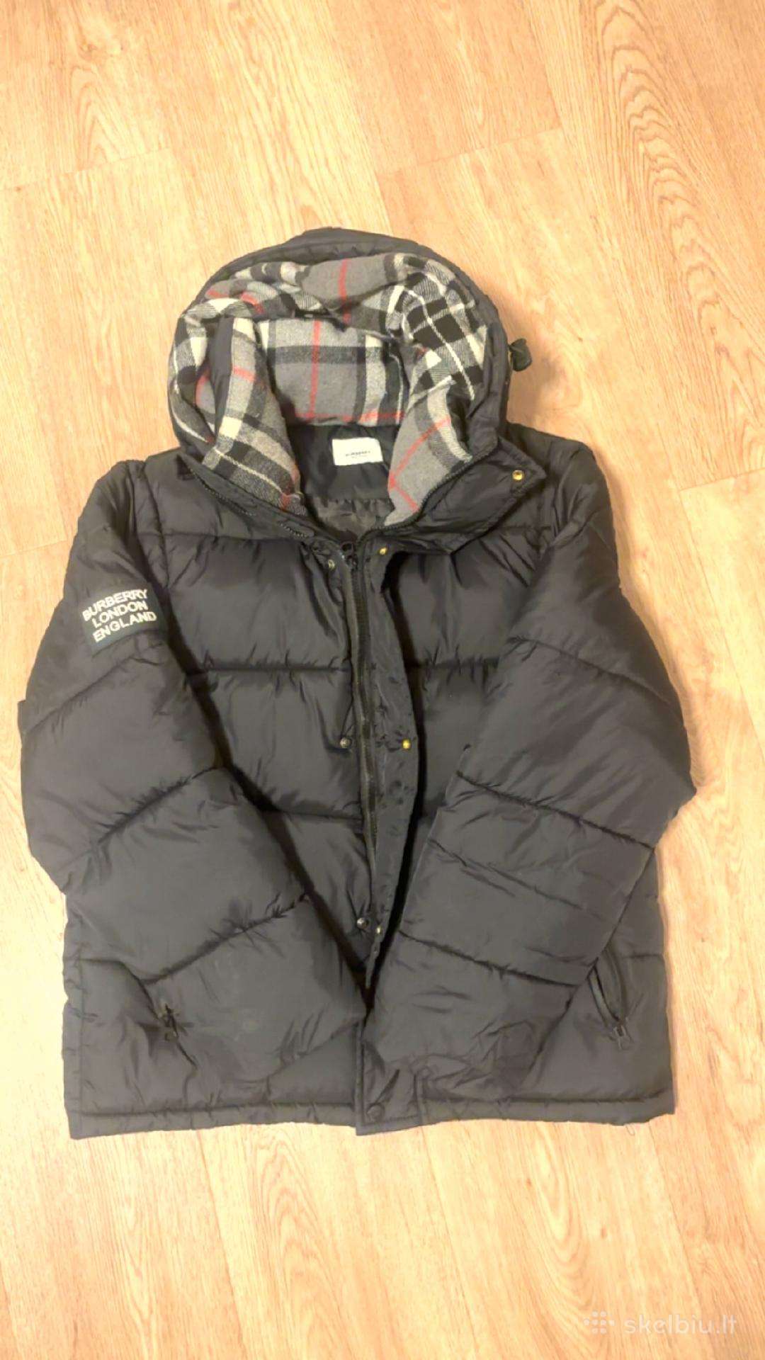Burberry Striukė