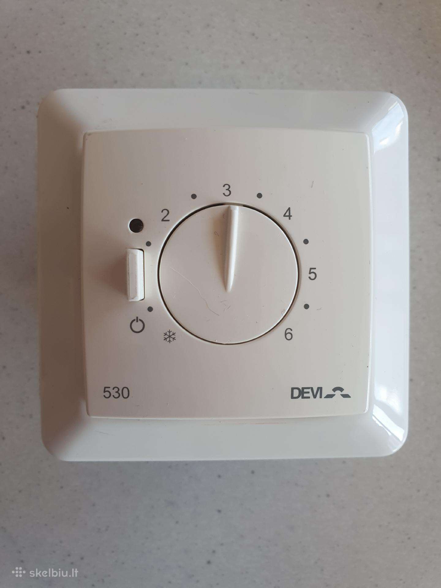 Termostatas Devireg 530 su grindų davikliu
