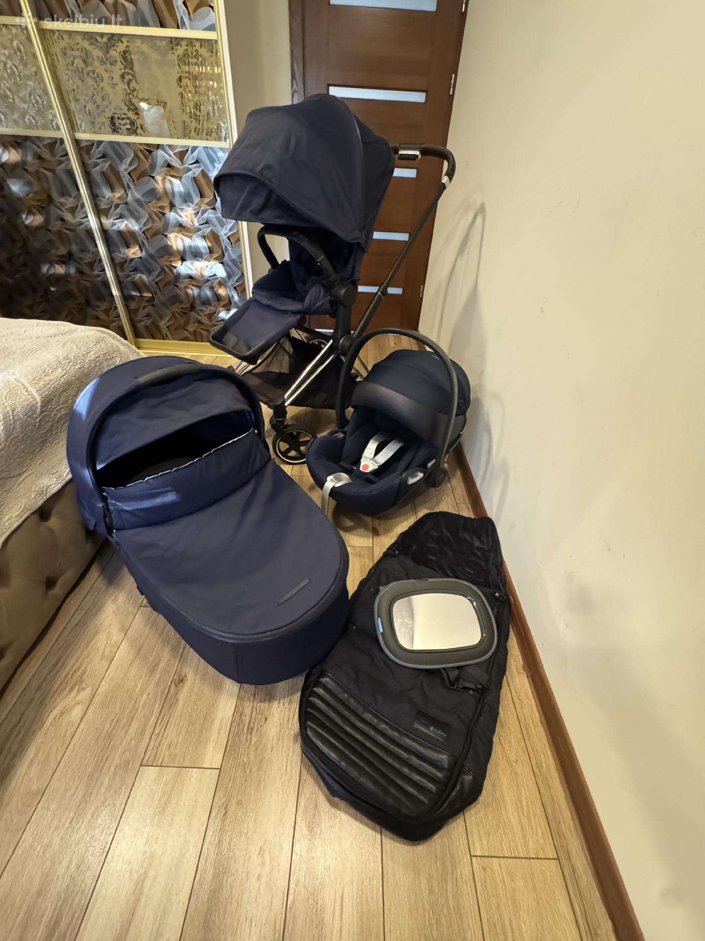 Parduodamas Cybex vežimėlio komplektas 3 in 1
