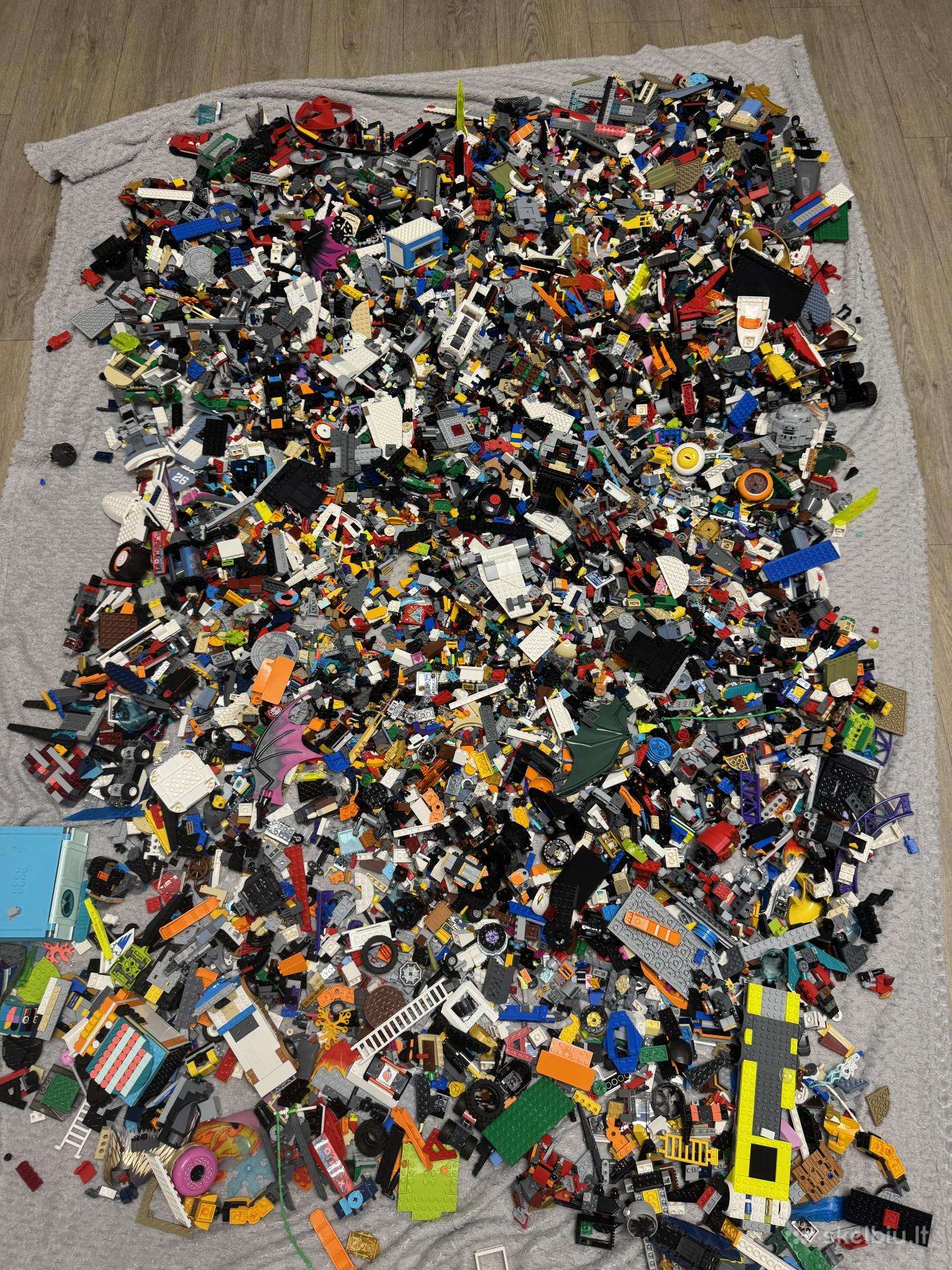 Lego detaliu miksas