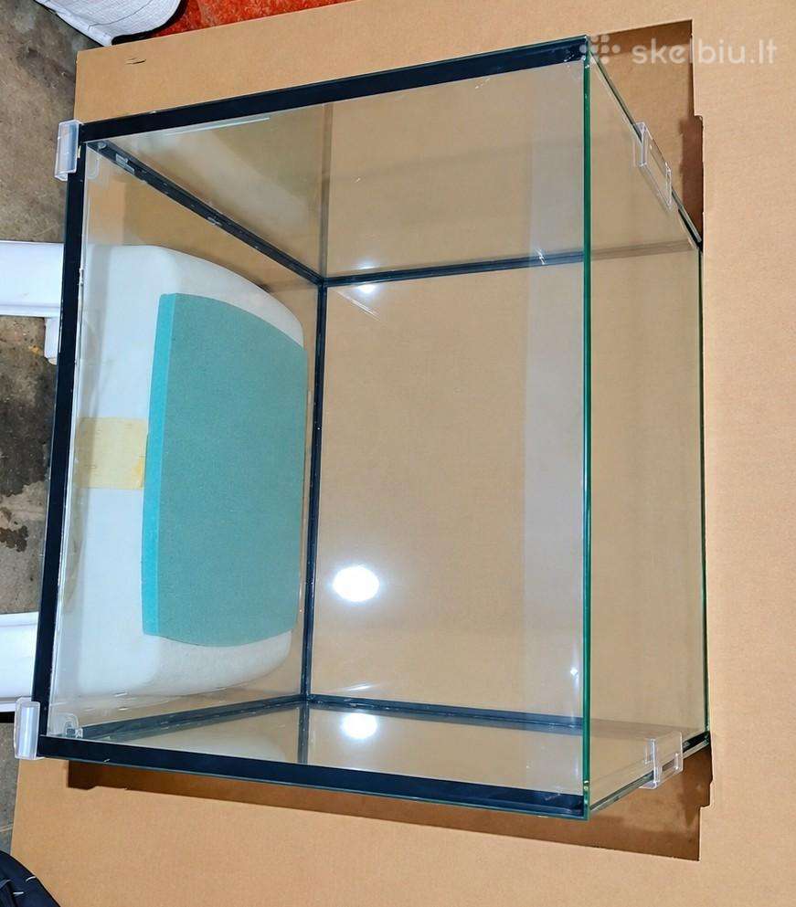 Parduodami Akvariumai