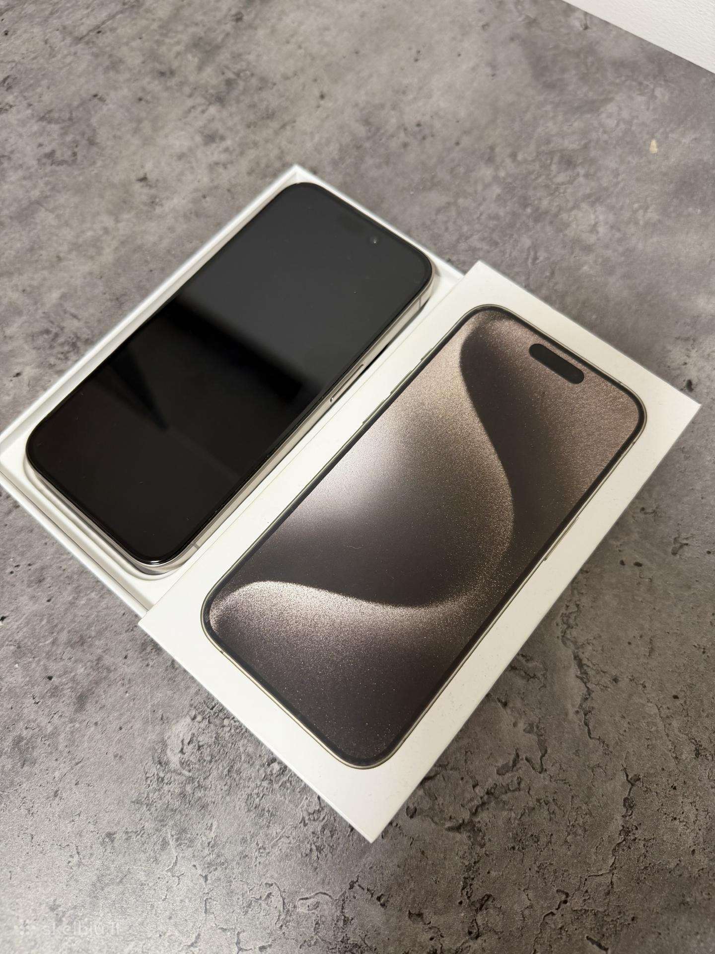 iPhone 15pro 128gb