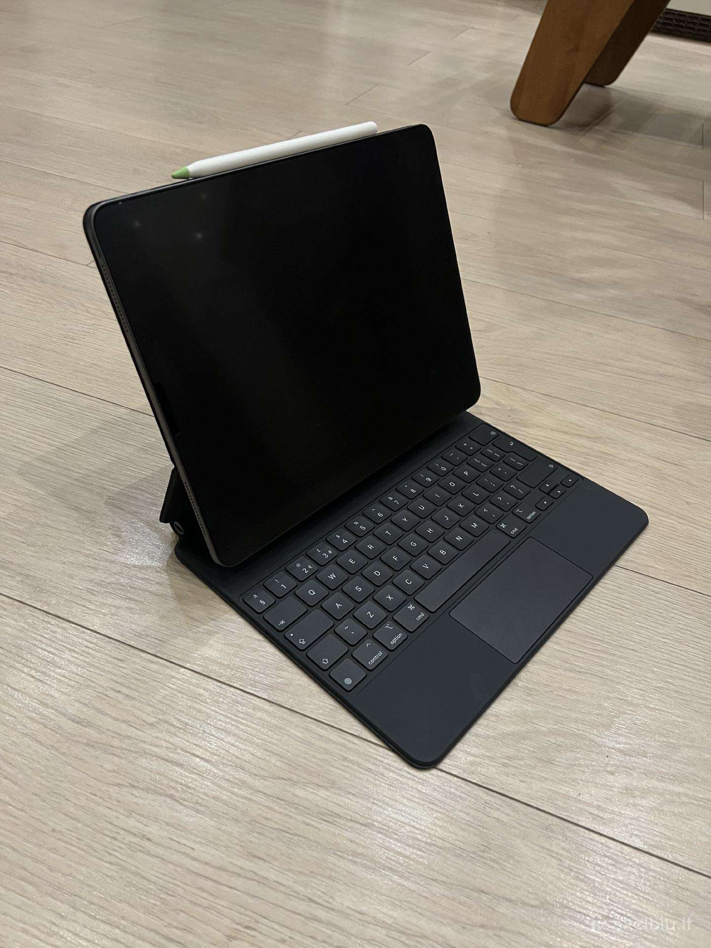 Apple Magic Keyboard 12.9-inch iPad Pro