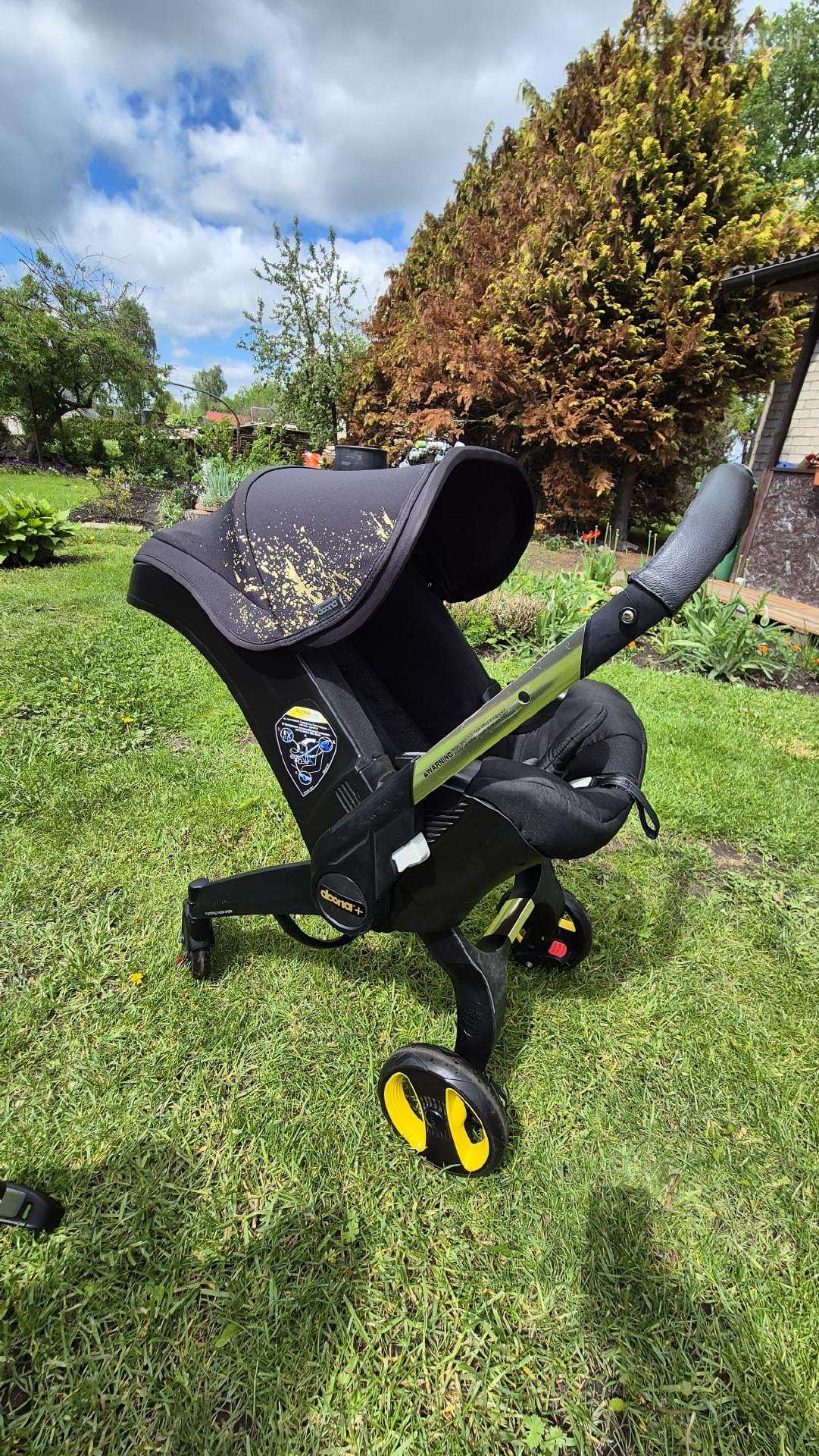 Doona+ automobilinė kėdutė-vežimėlis + Isofix