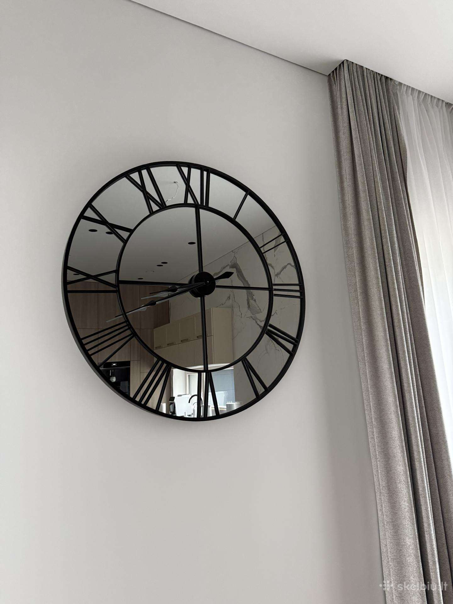 Didelis laikrodis 120cm skersmens