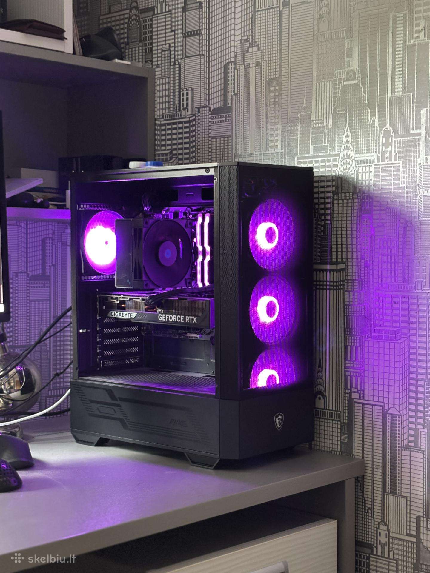 Rtx 5070, Ryzen 7 7800x3d, 32gb Ddr5