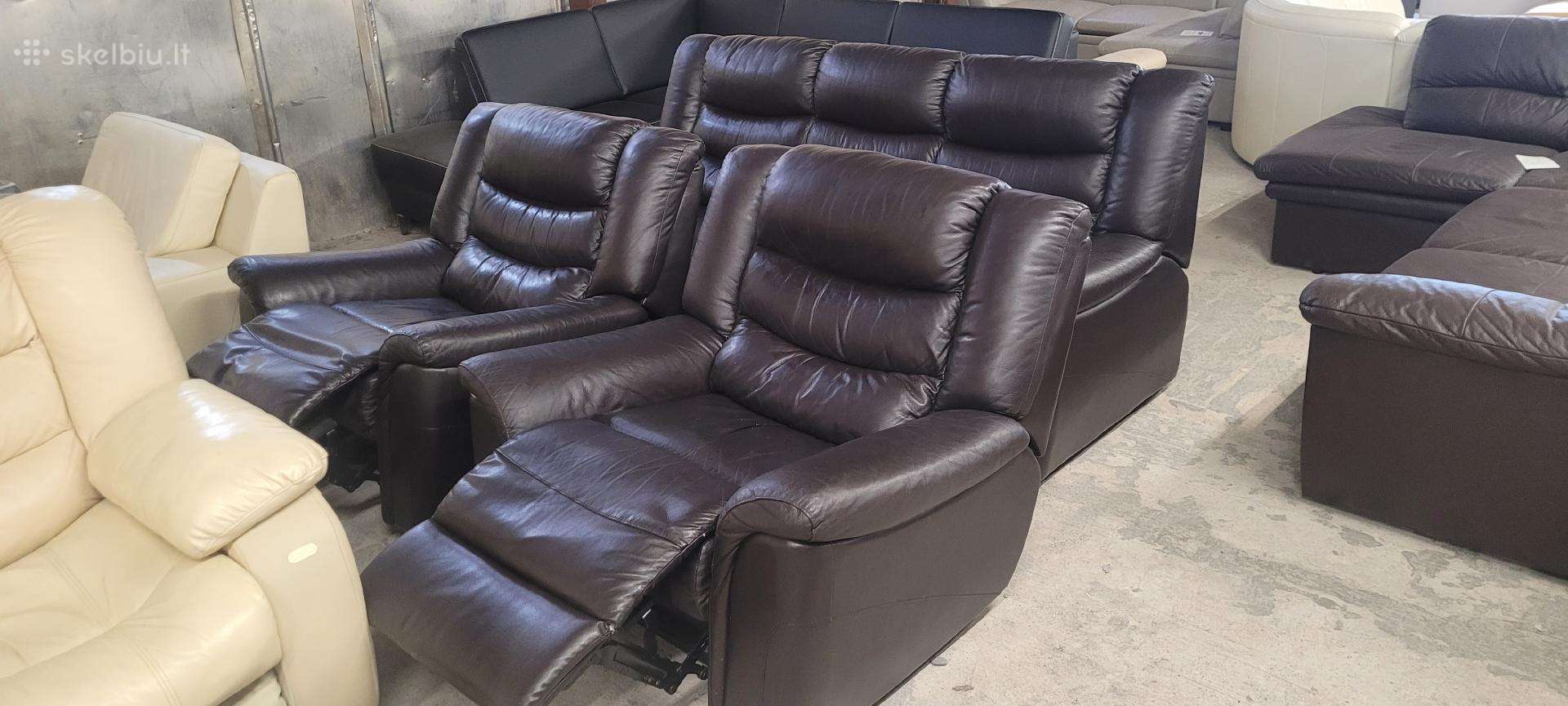Odine Sofa Lova ir du Reglaineris foteliai kampas