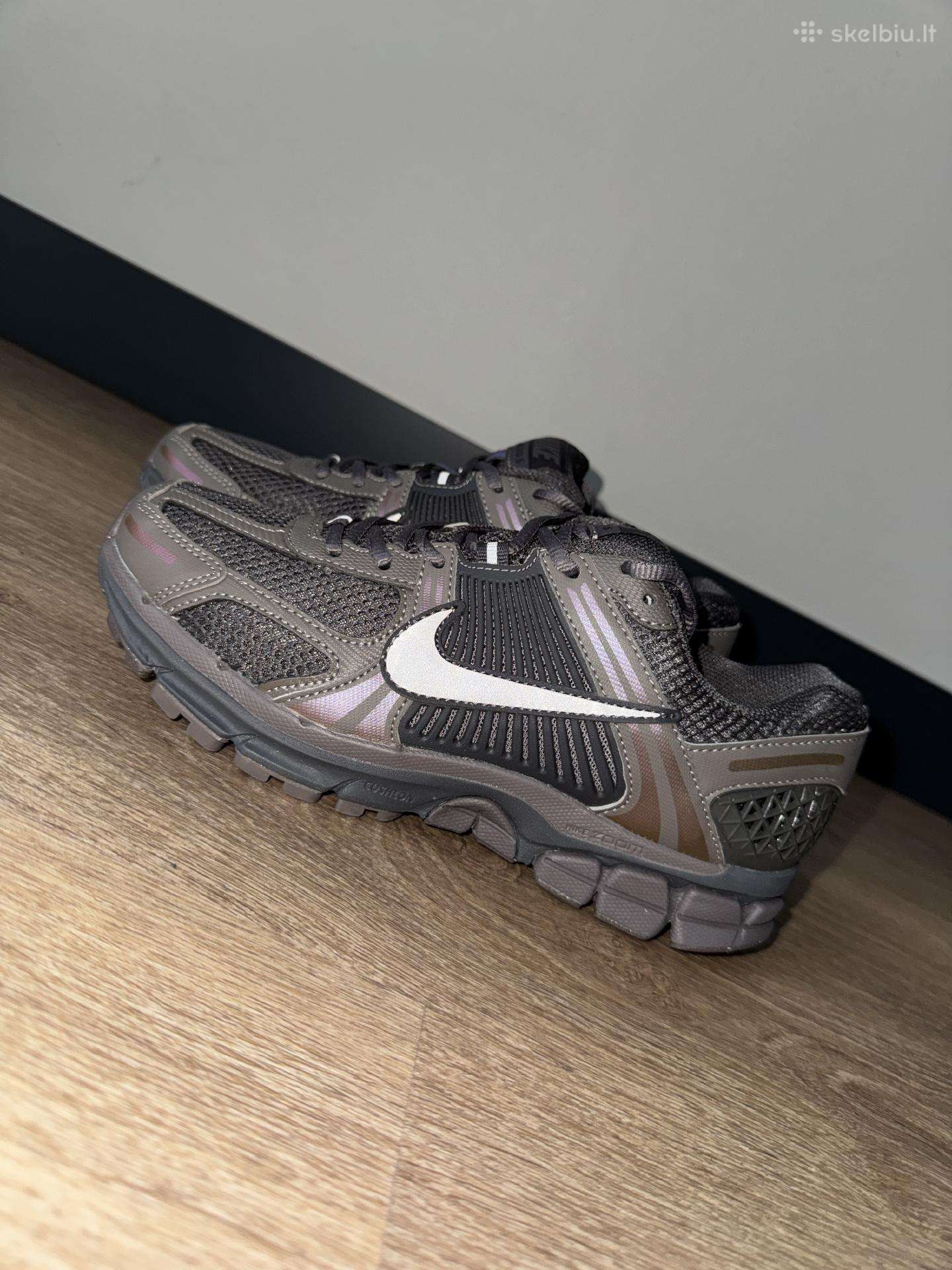 Nike Vomero 5 batai