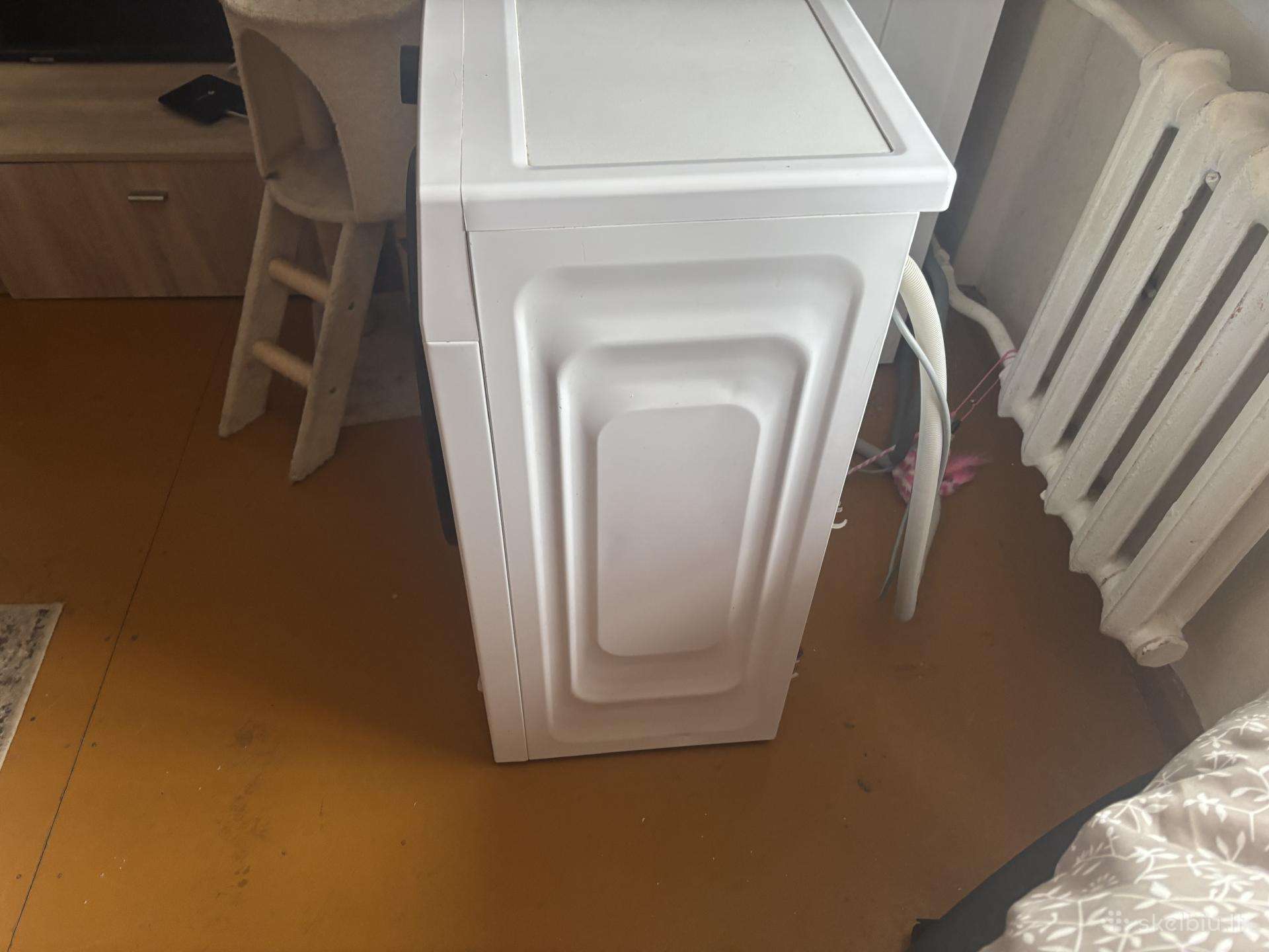 Parduodu skalbenke naudota vos pora kartu.
