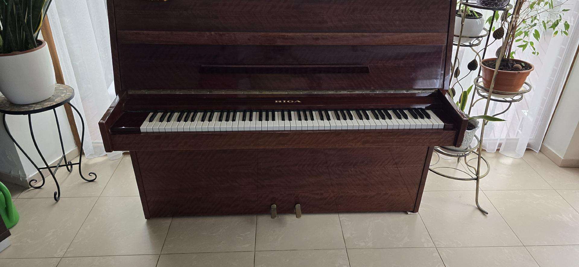 Pianinas Riga