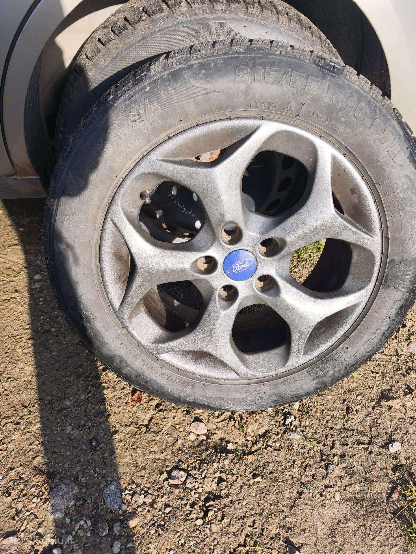 Ford lieti ratlankiai