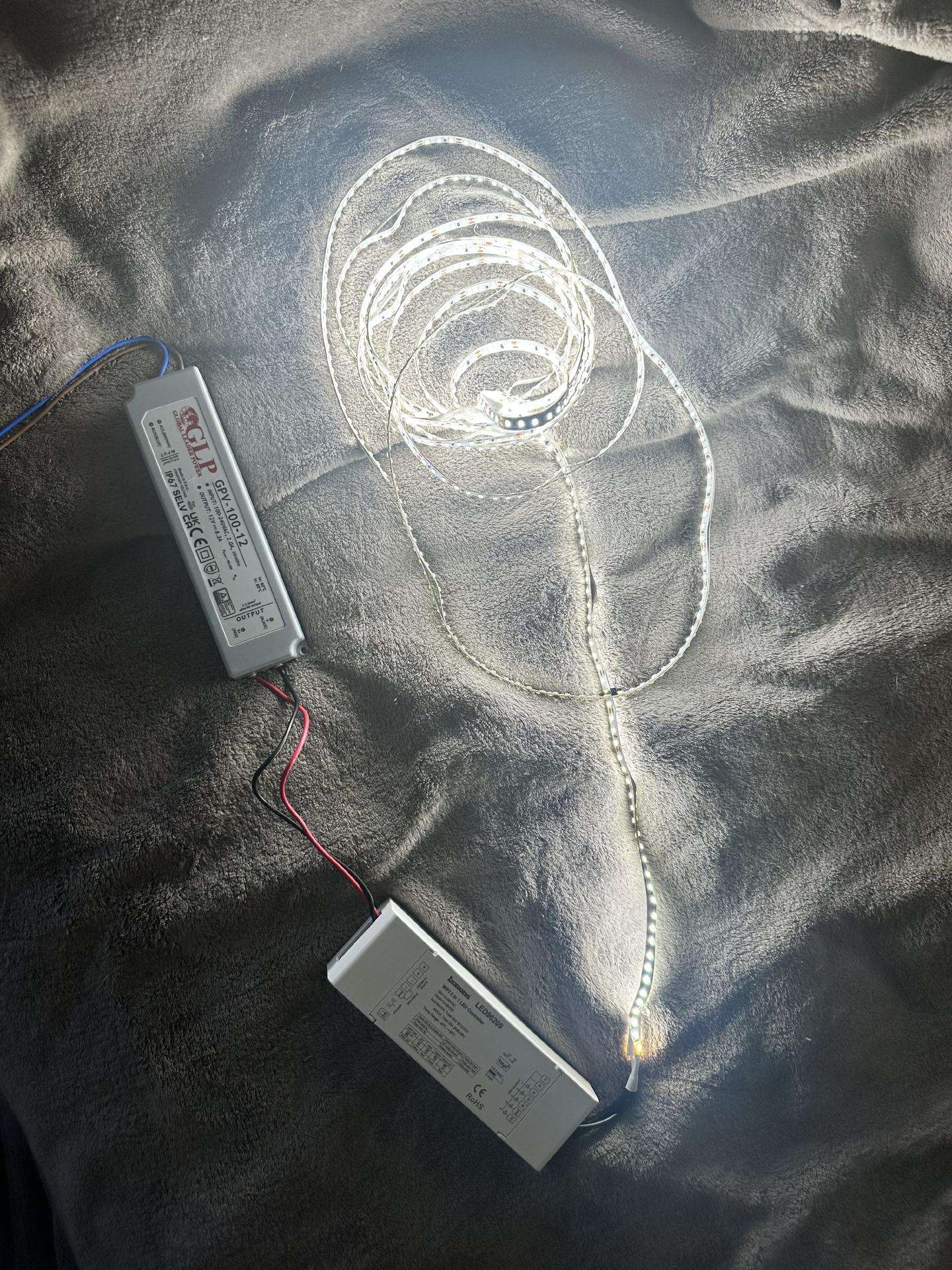 LED juostos komplektas