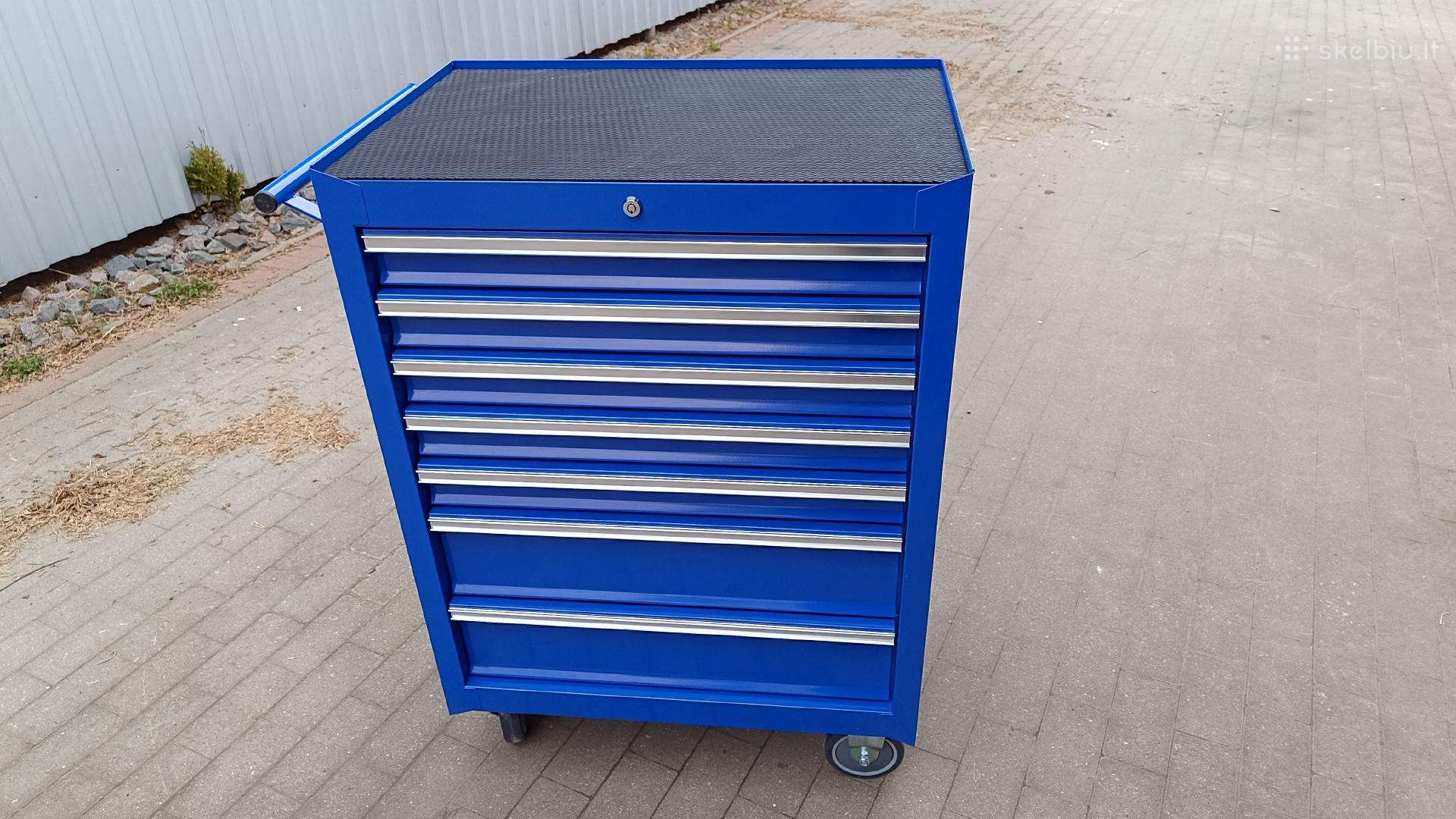 Irankiu vezimelis spintele 7 stalciu