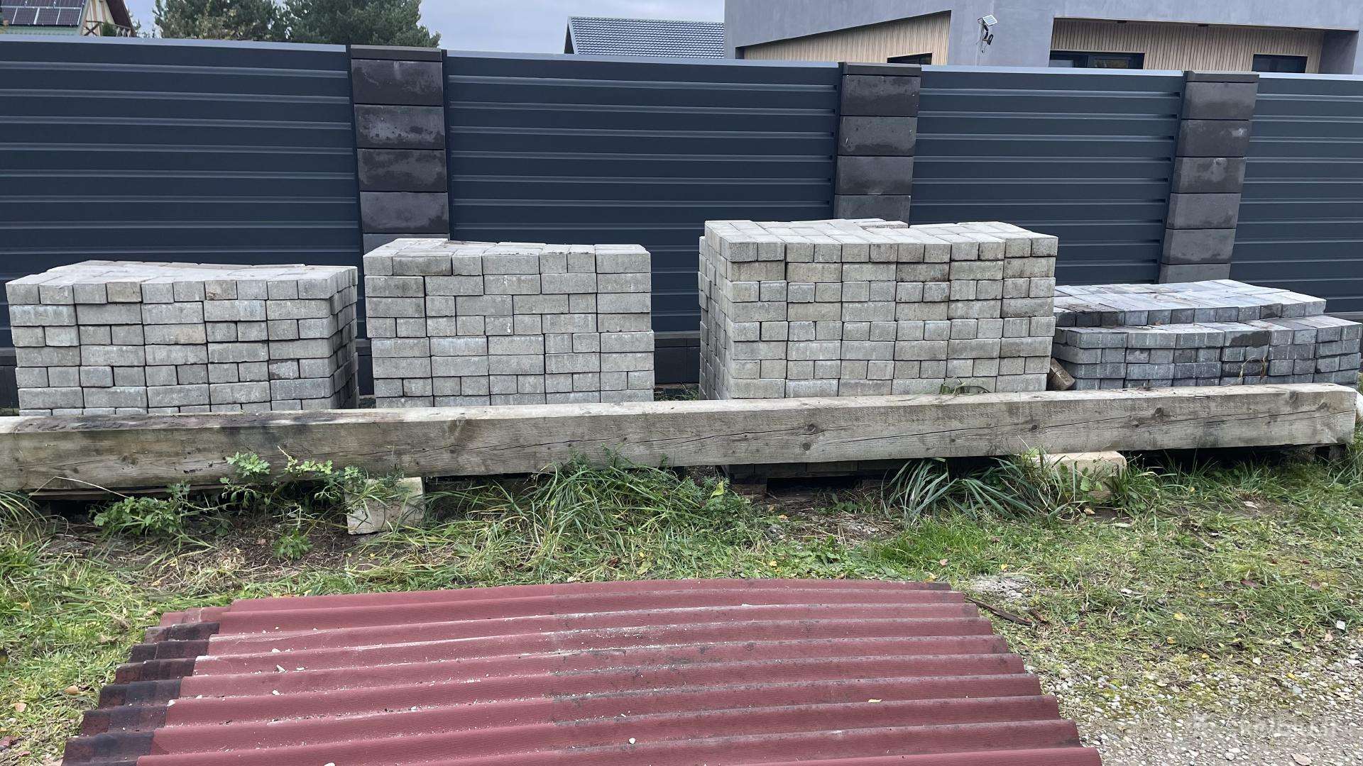 Betoninės trinkelės 20x10x70