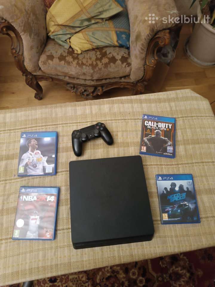 Playstation 4 slim